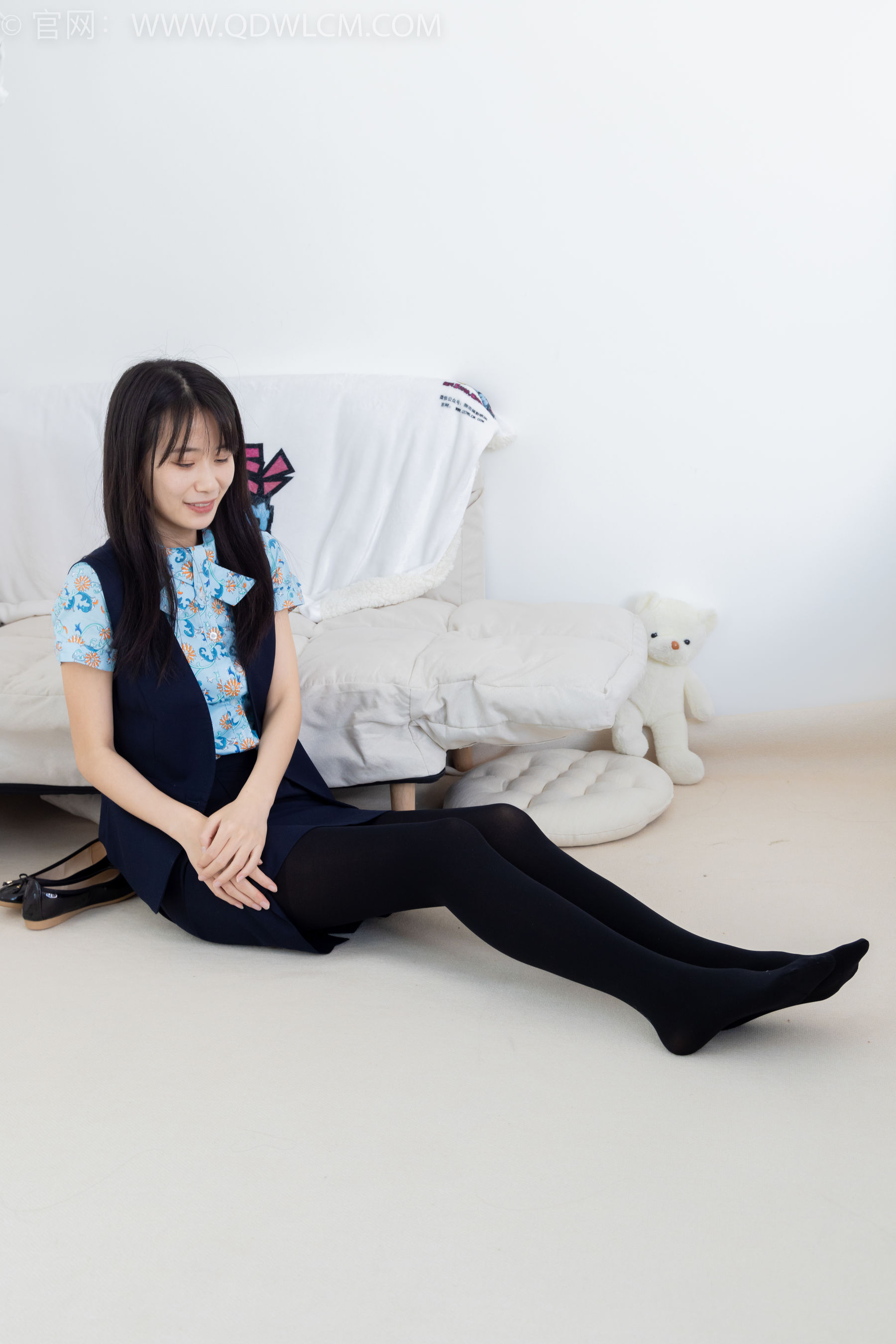 物恋传媒 NO.1747 菜菜 - 月光下的人鱼