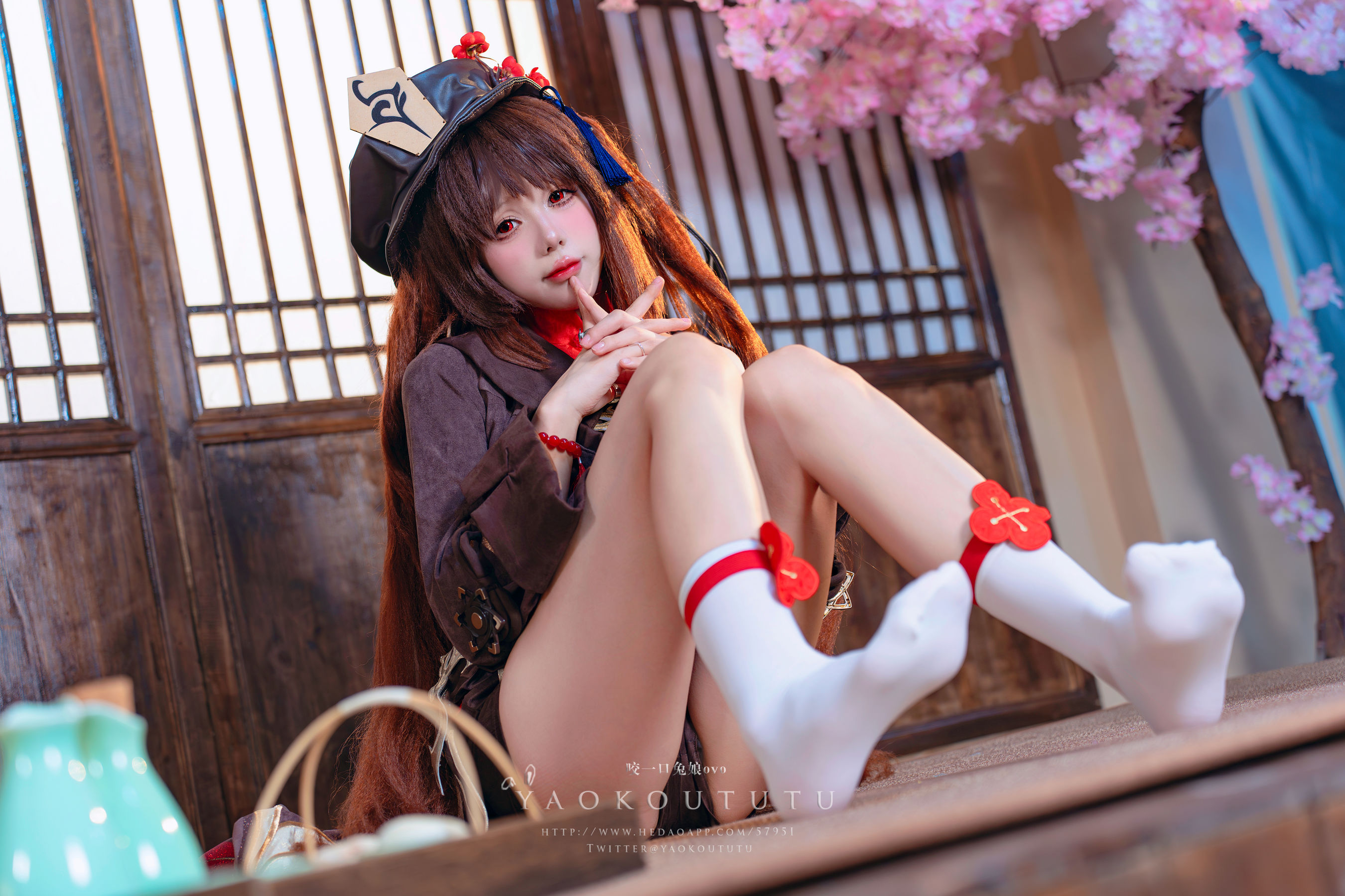 咬一口兔娘 - 往生堂堂主胡桃