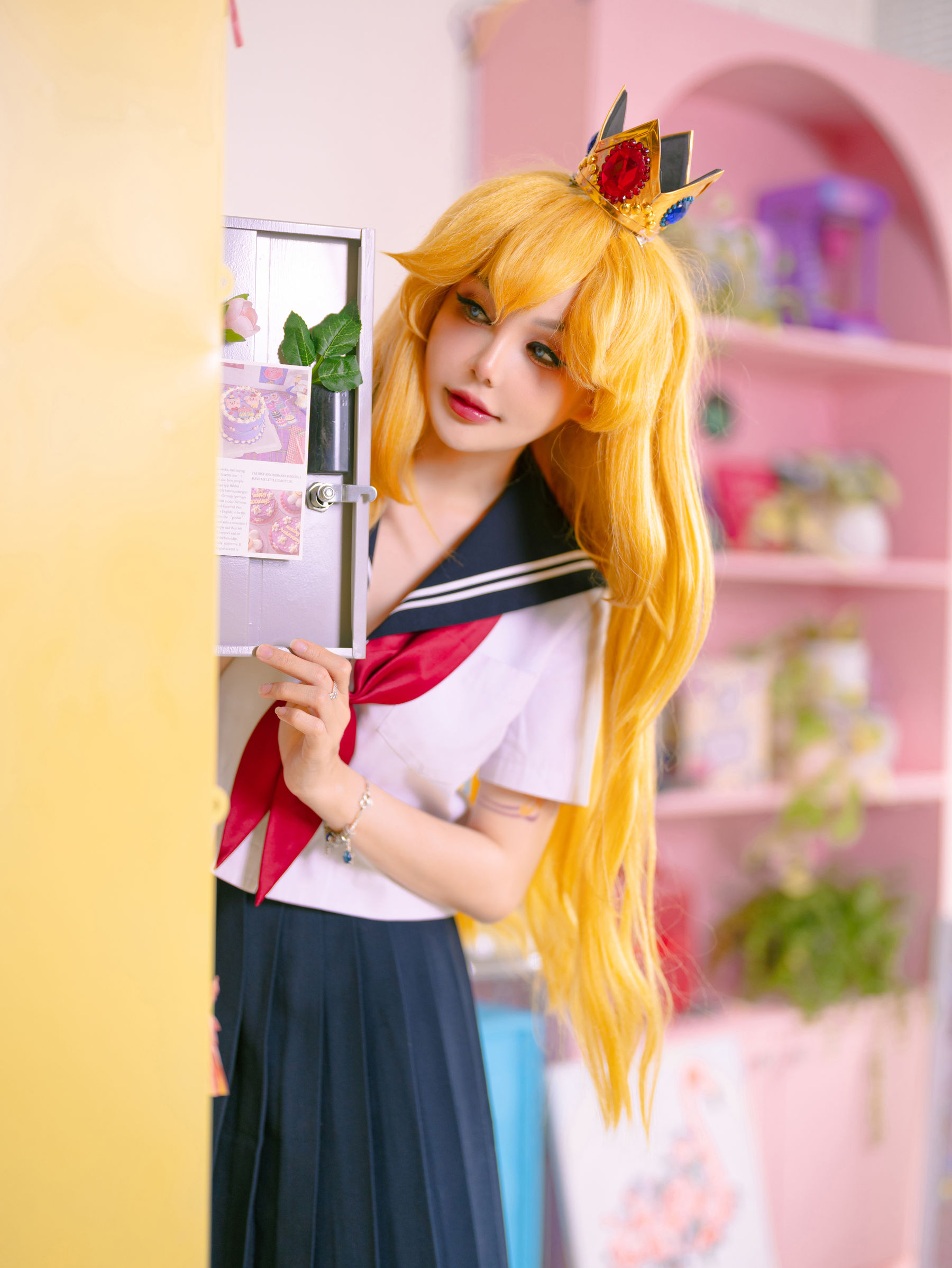 JOYCE - Peach School Girl