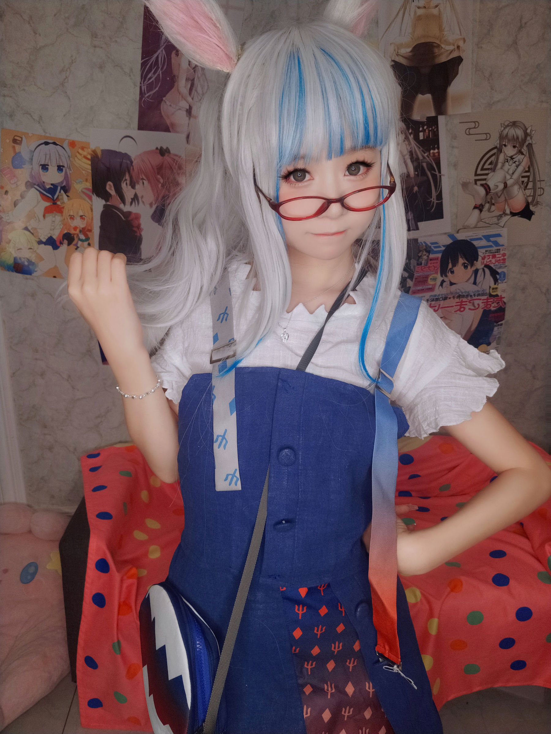 萌妹子Coser 摇摇乐 yoyo fantia GawrGura