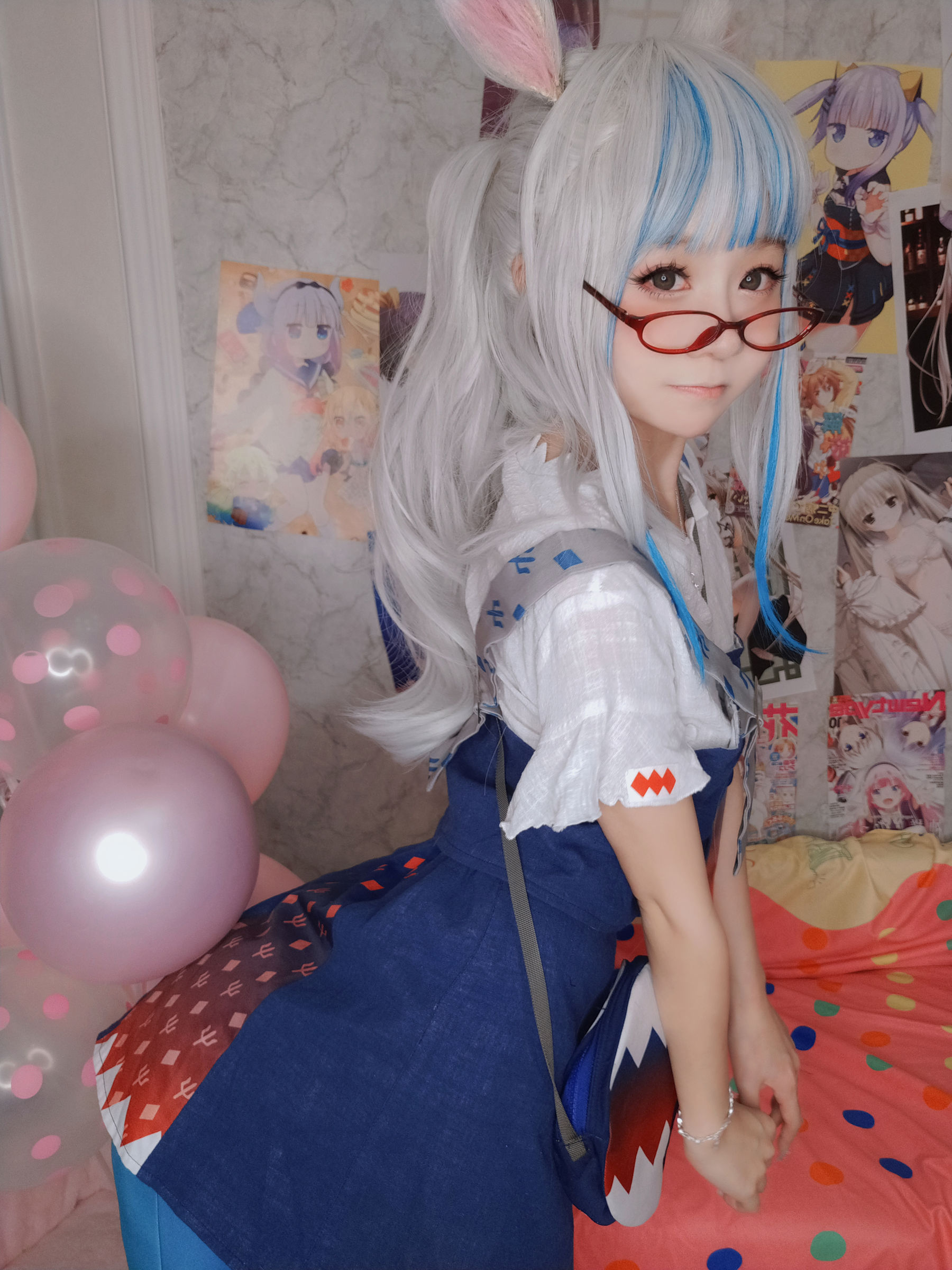 萌妹子Coser 摇摇乐 yoyo fantia GawrGura
