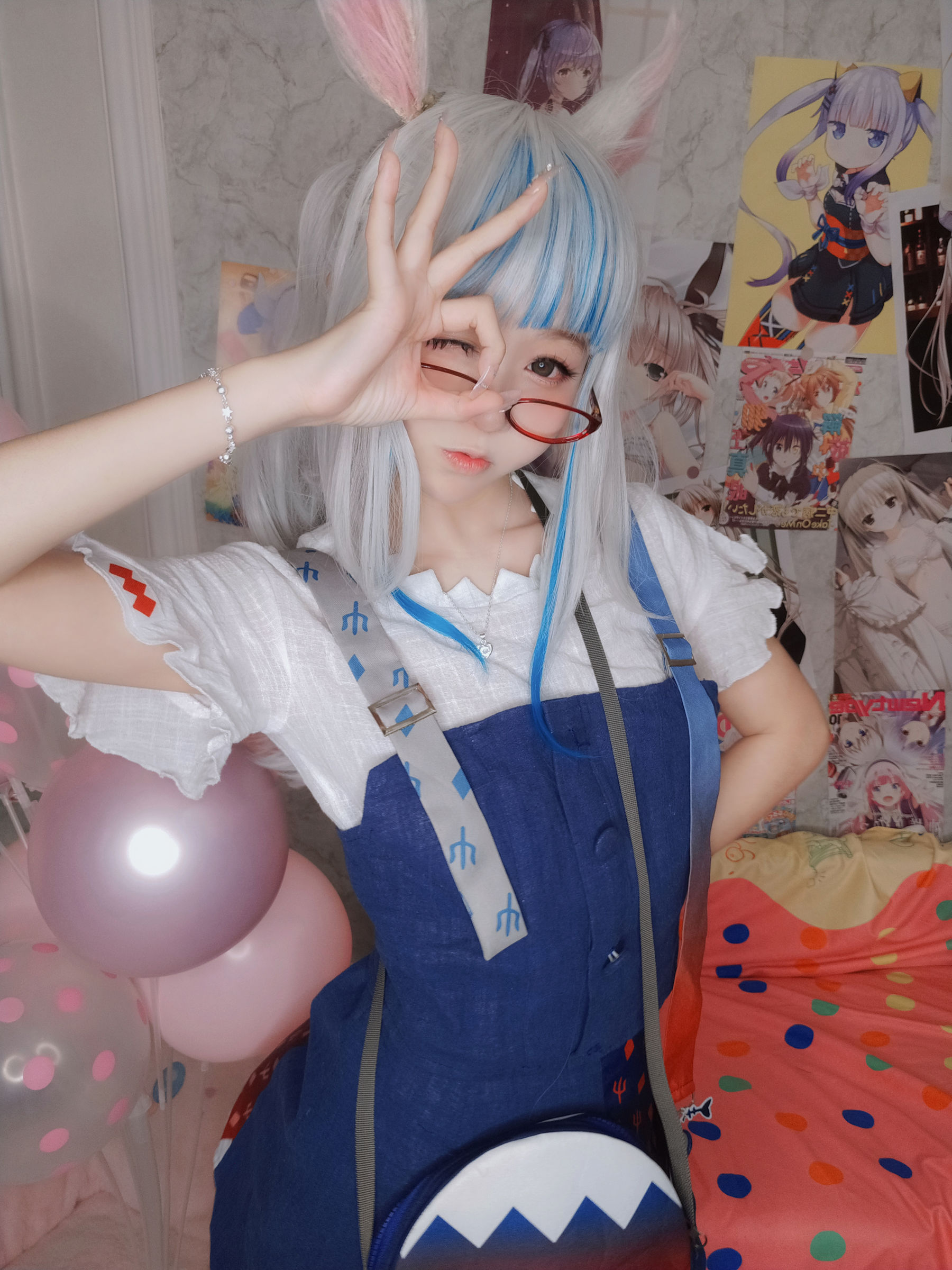 萌妹子Coser 摇摇乐 yoyo fantia GawrGura
