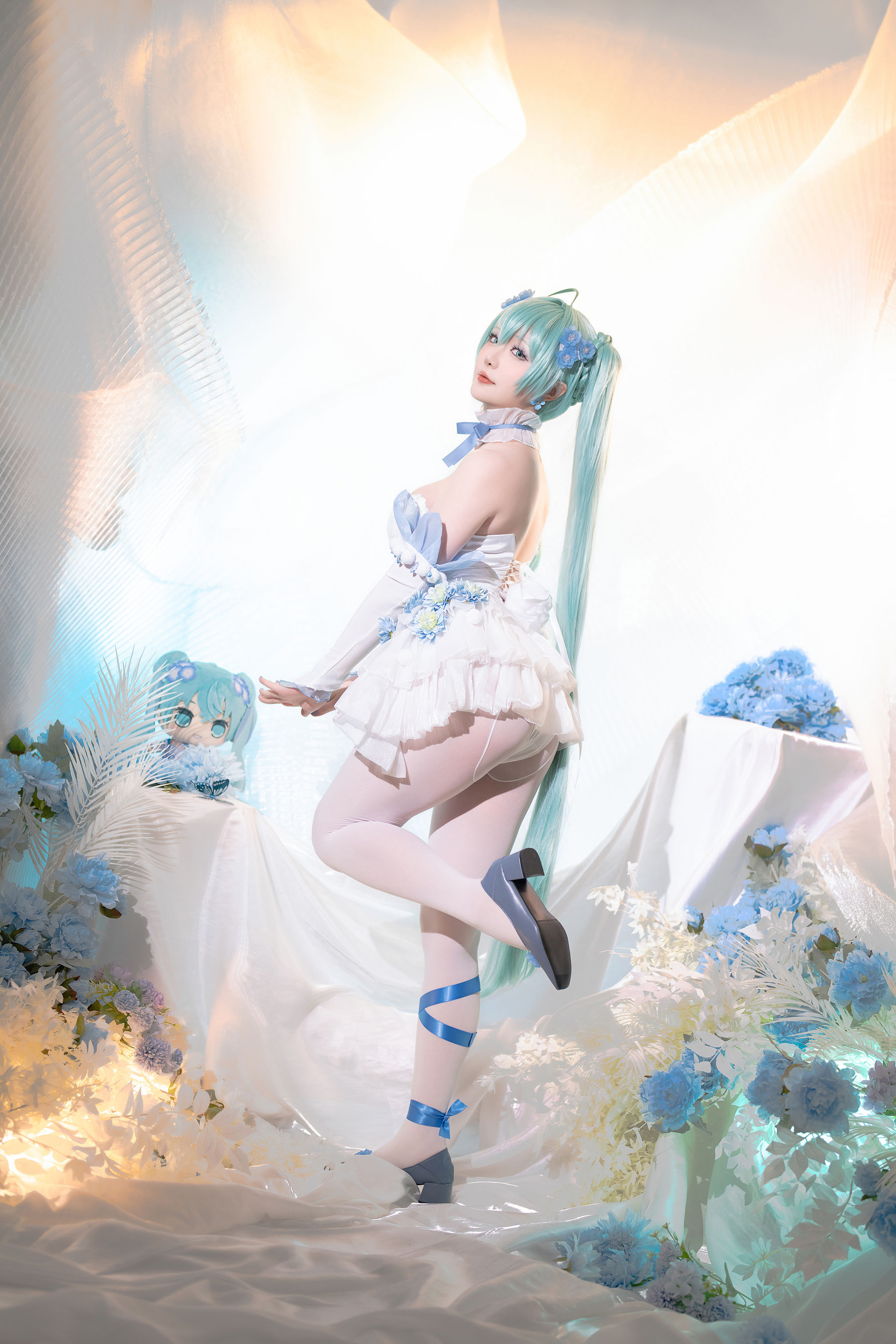Coser小姐姐 星之迟迟 - 初音未来 粉蝶花精灵