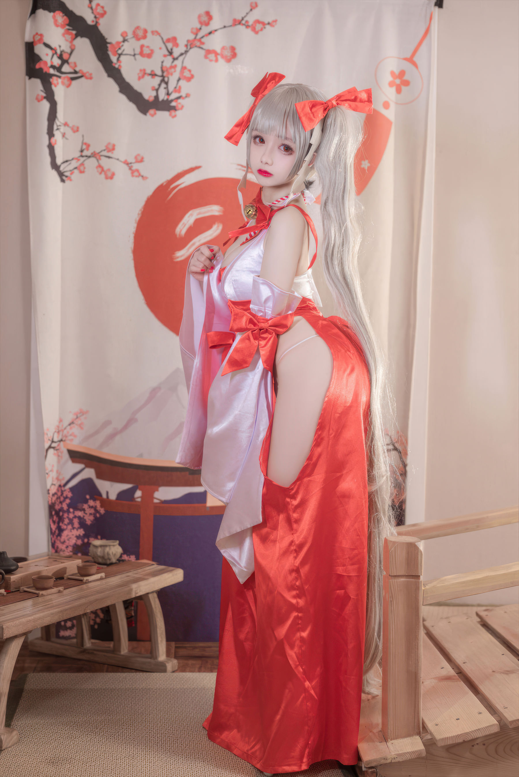Cosplay 日奈娇 - 碧蓝航线 可畏巫女