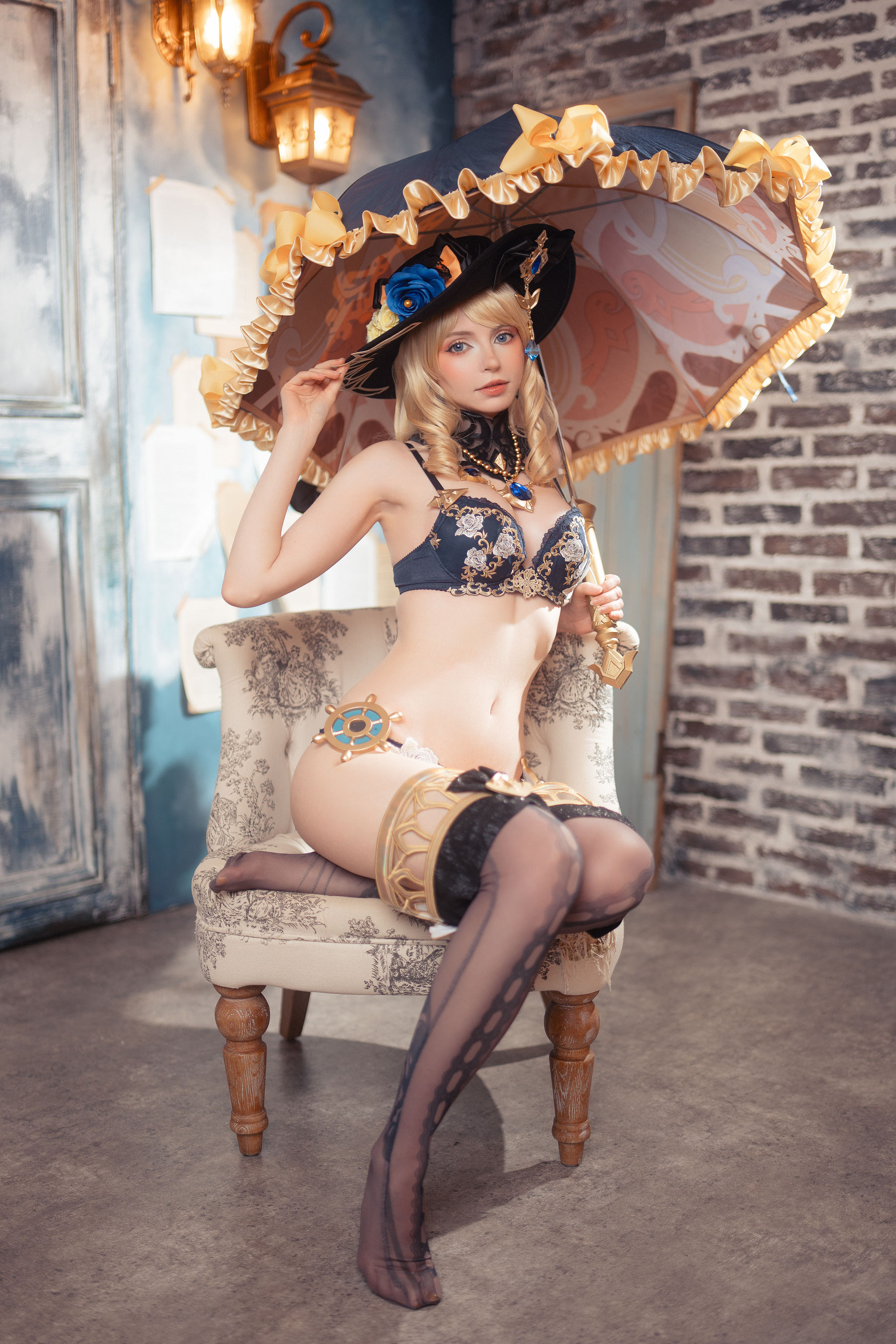 Peach milky - Navia Lingerie (Genshin Impact)