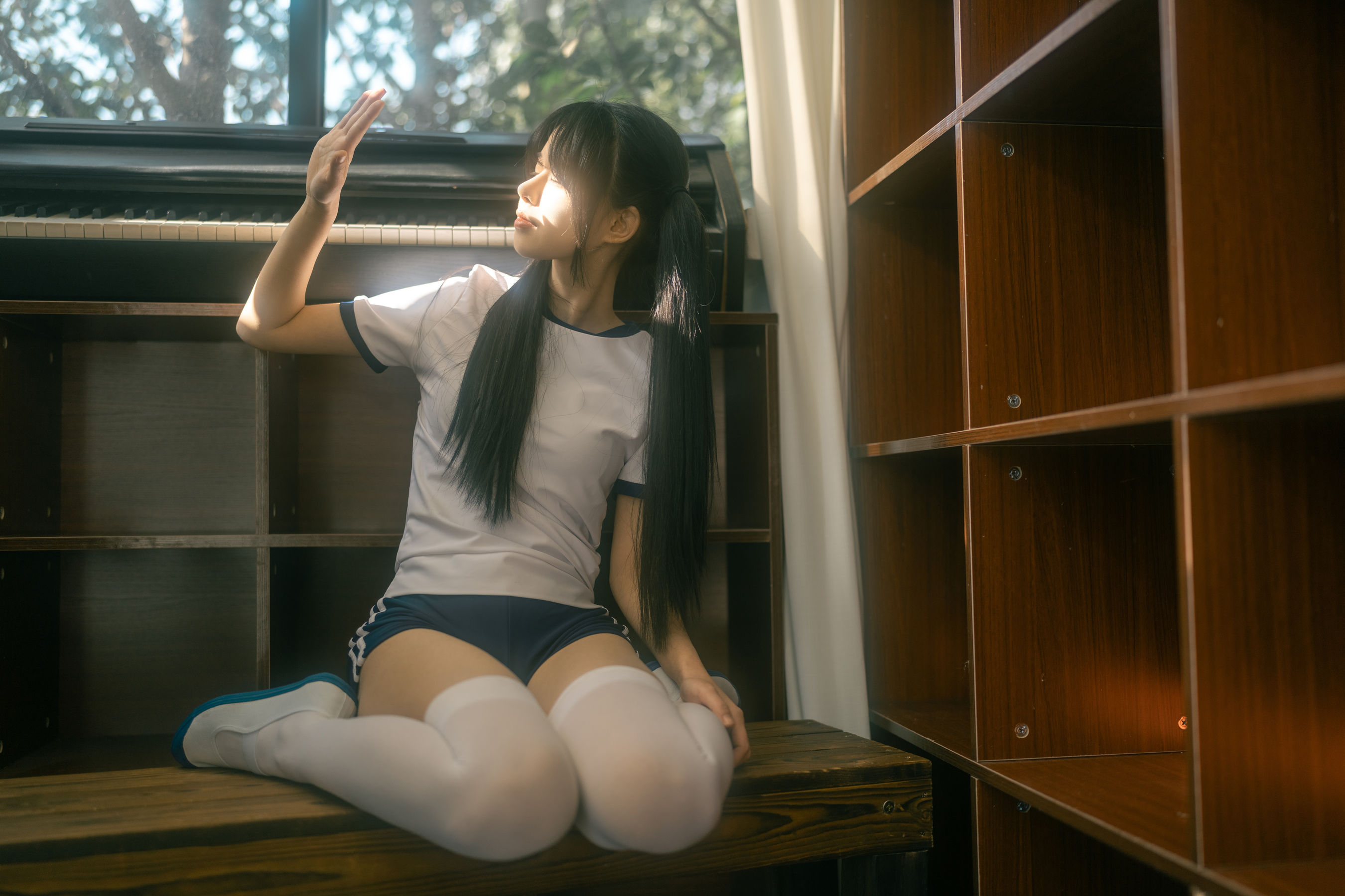 rua阮阮 - 春の更衣室-体操服
