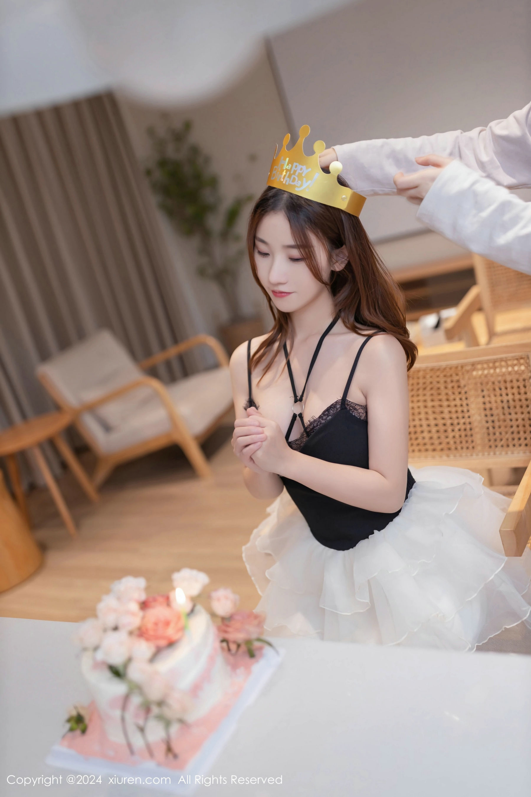 [秀人XiuRen] 2024.04.16 No.8398 杏子Yada