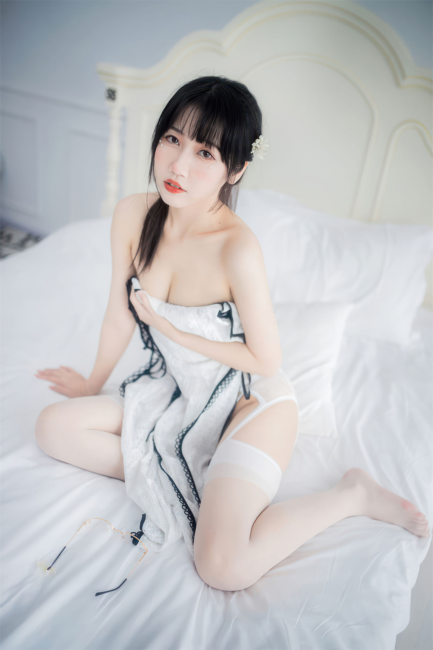 微博人气Coser 不呆猫 - 人妻白旗袍
