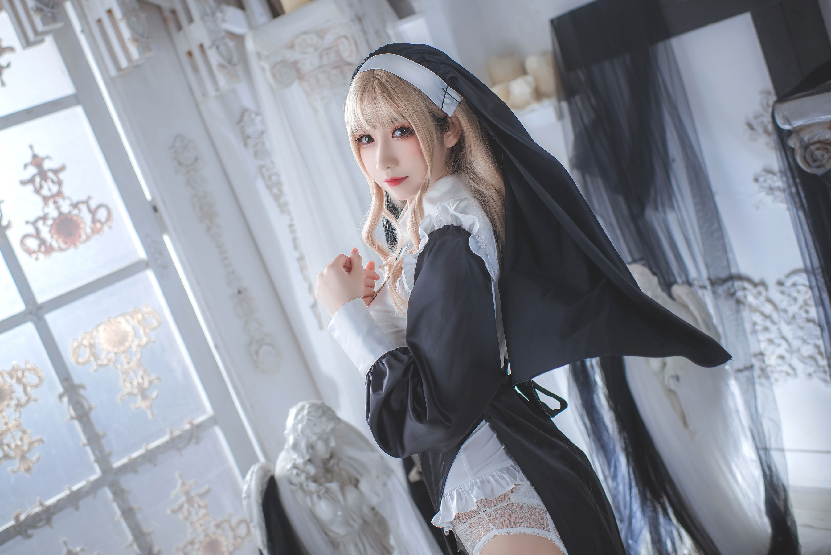 Coser 衣衣 - 修女