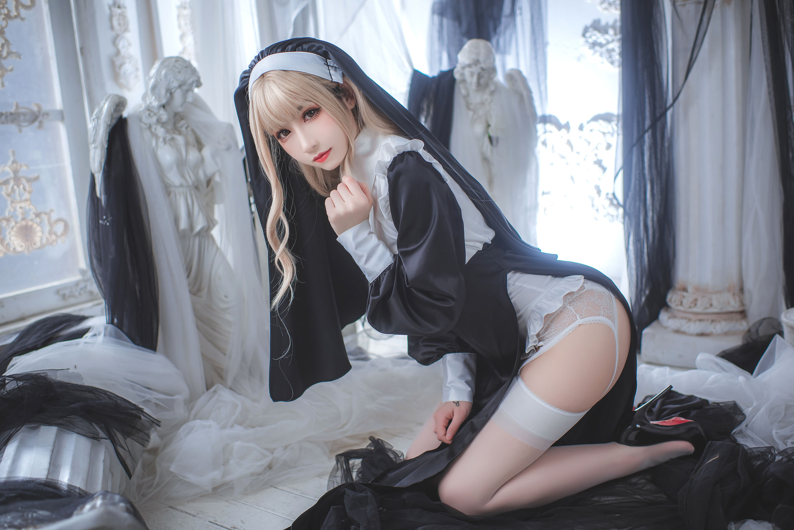 Coser 衣衣 - 修女