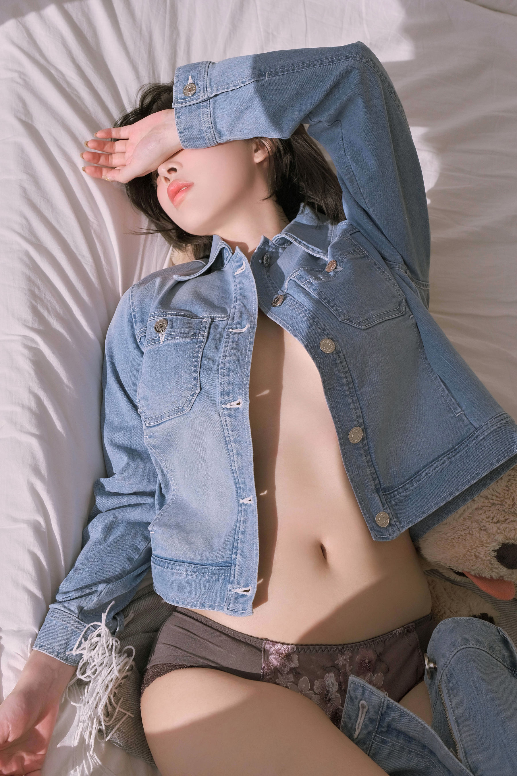 姜仁卿 Kang In-kyung - Y2K