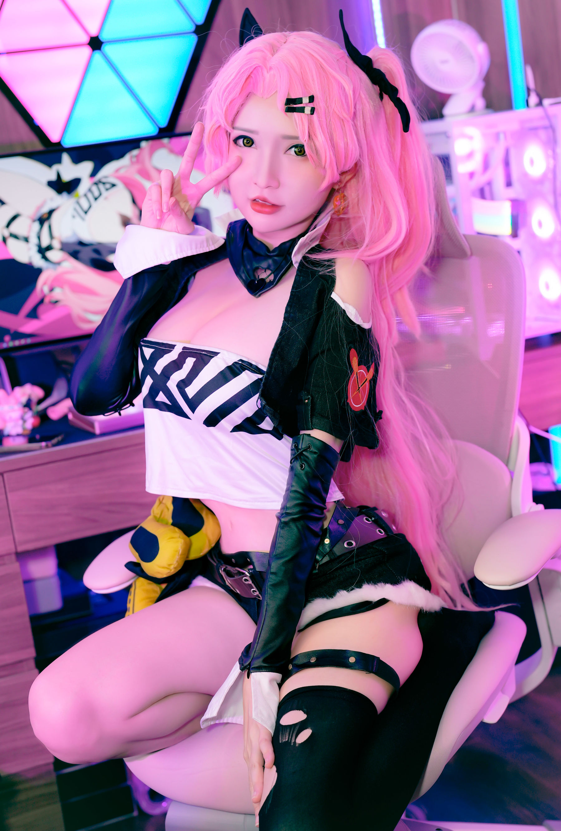 Coser小姐姐 Potato Godzilla - Nicole Zenless Zone Zero