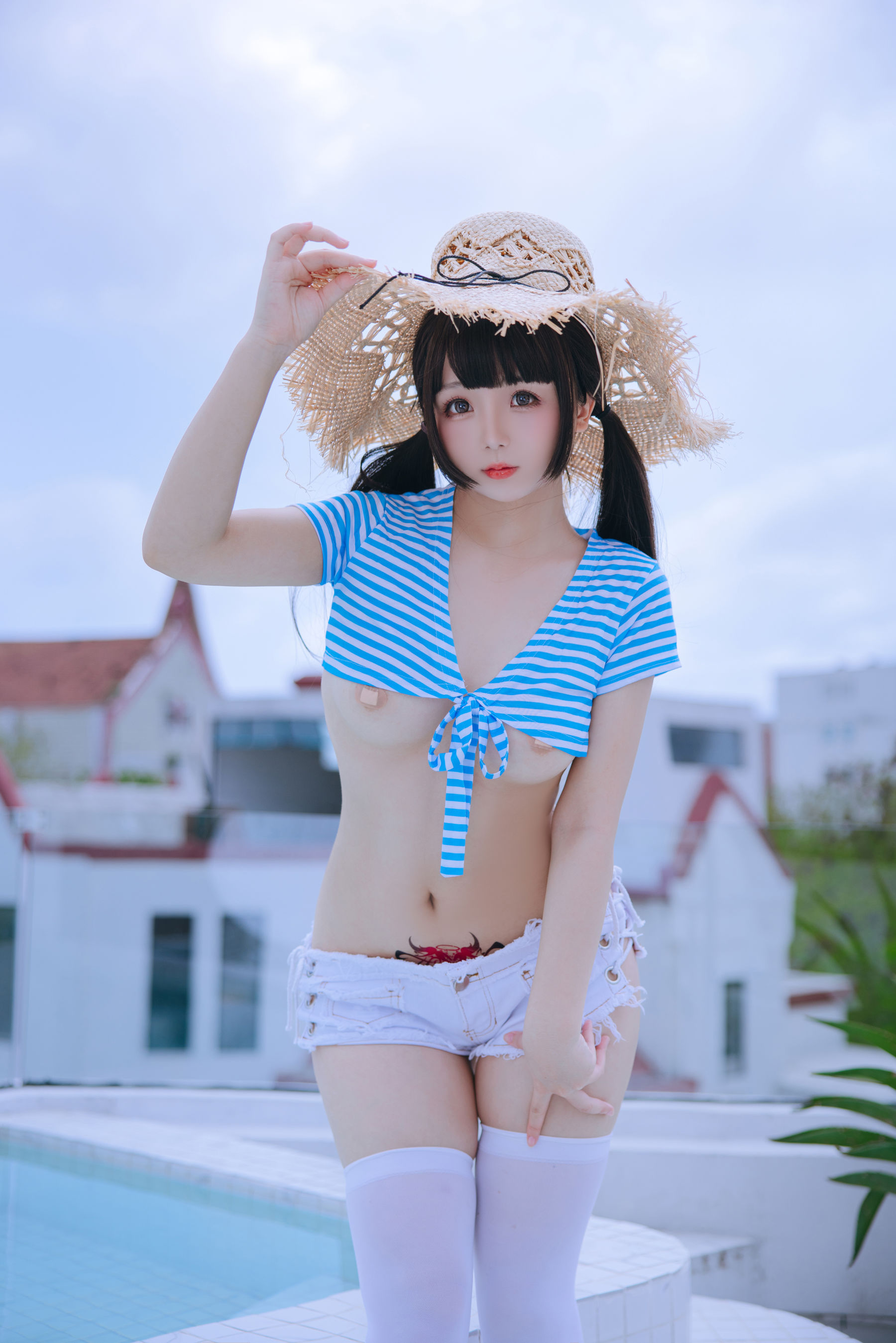 Cosplay 日奈娇 - 蓝白条
