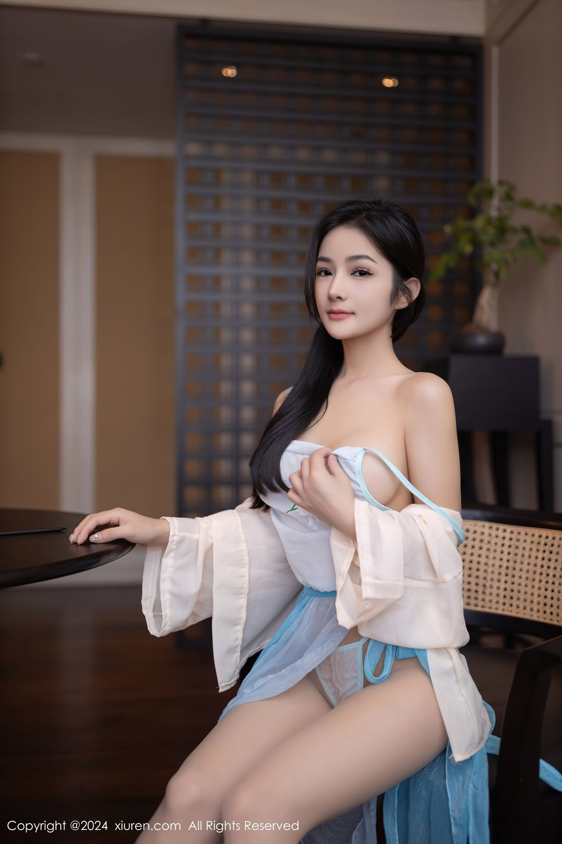 [秀人XiuRen] 2024.06.12 No.8691 谭小灵