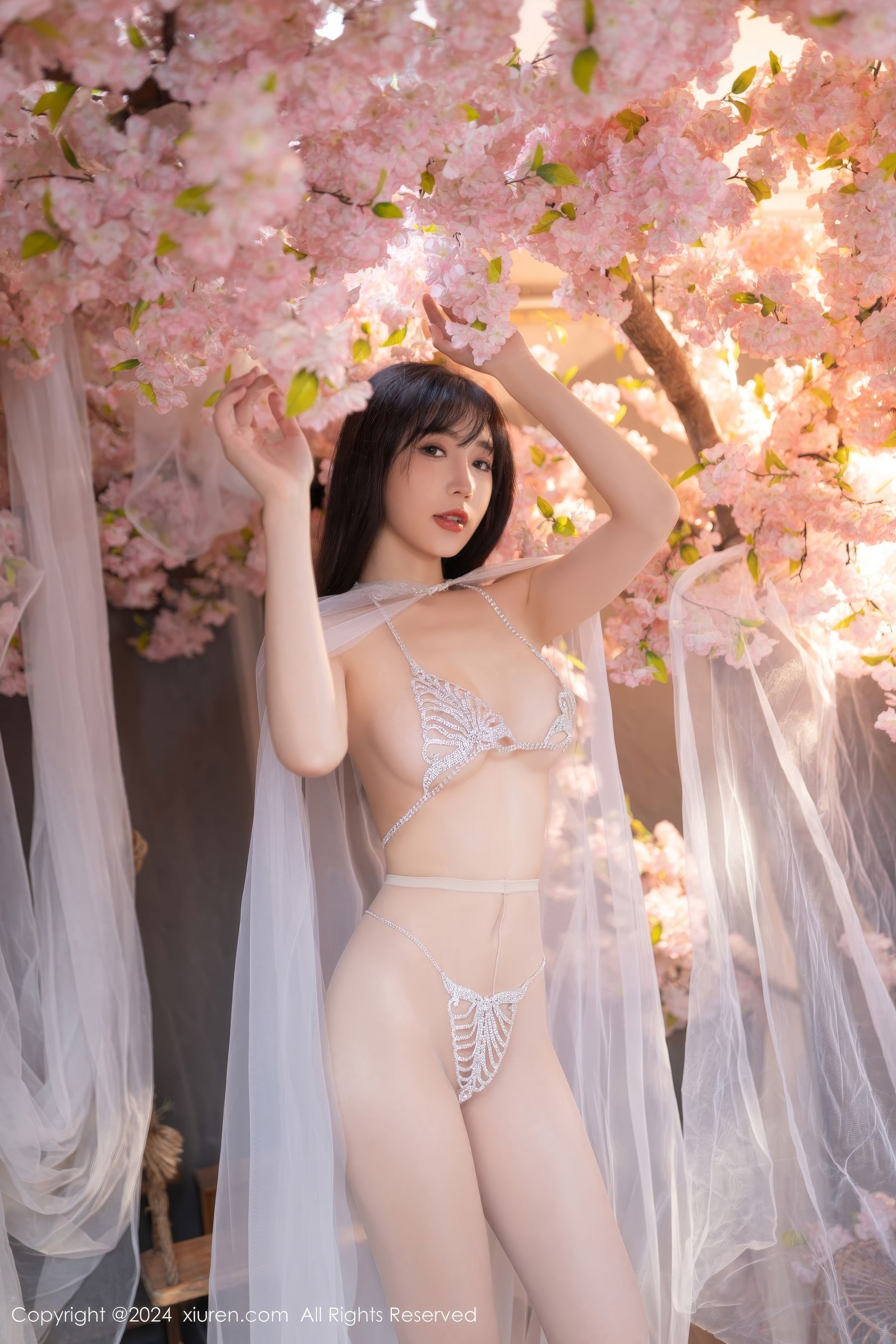 [秀人XiuRen] 2024.07.04 No.8807 陆萱萱