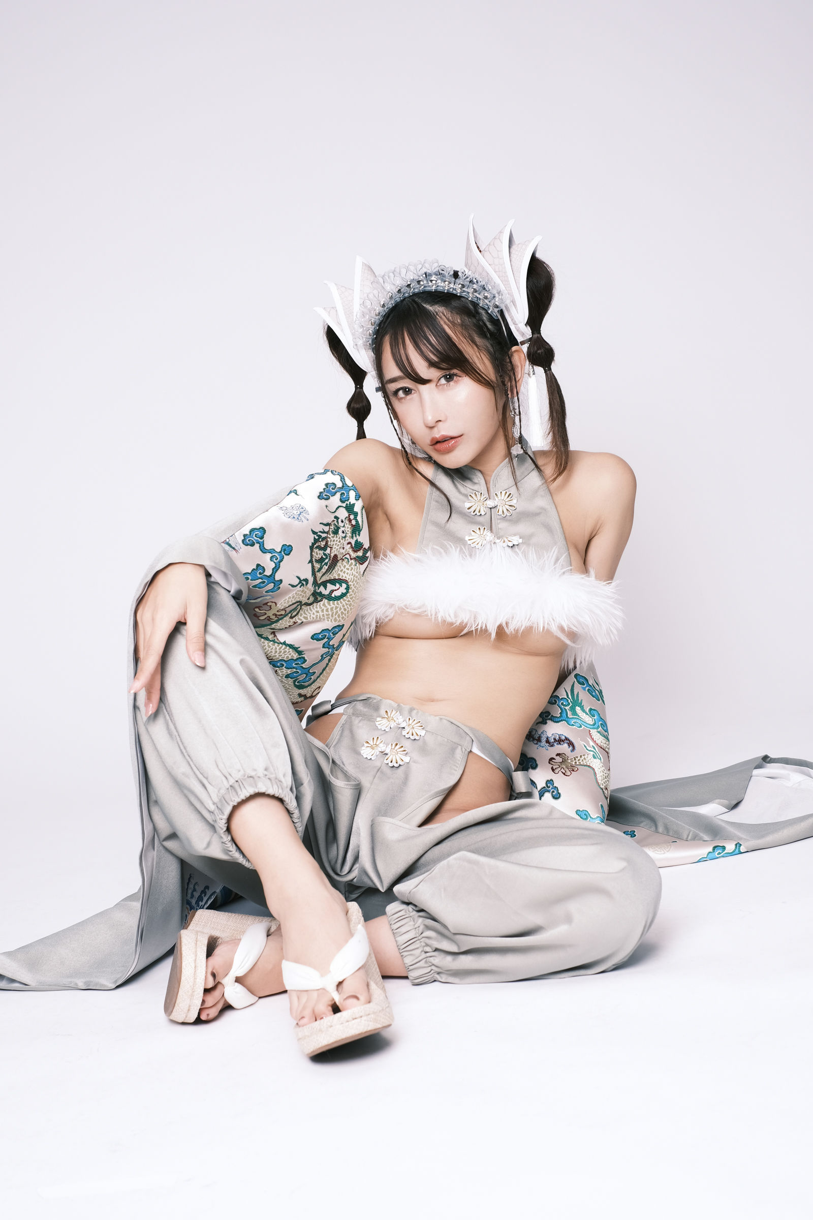 いくみ – (193iKkyu3) [Fantia] [2024.01.14] Year of the Dragon