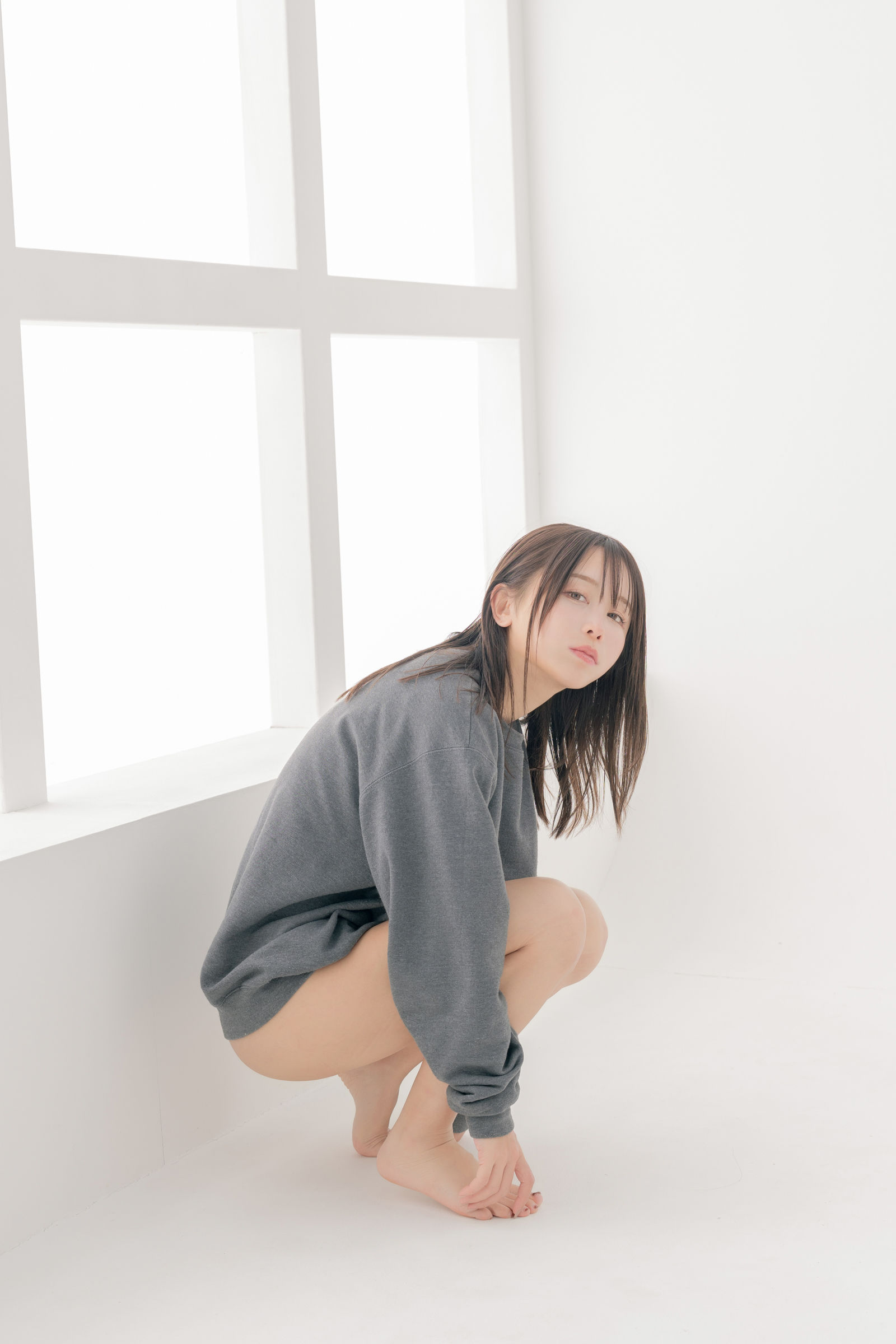 いくみ – (193iKkyu3) [Fantia] [2024.01.31] Sweatshirt×Lingerie