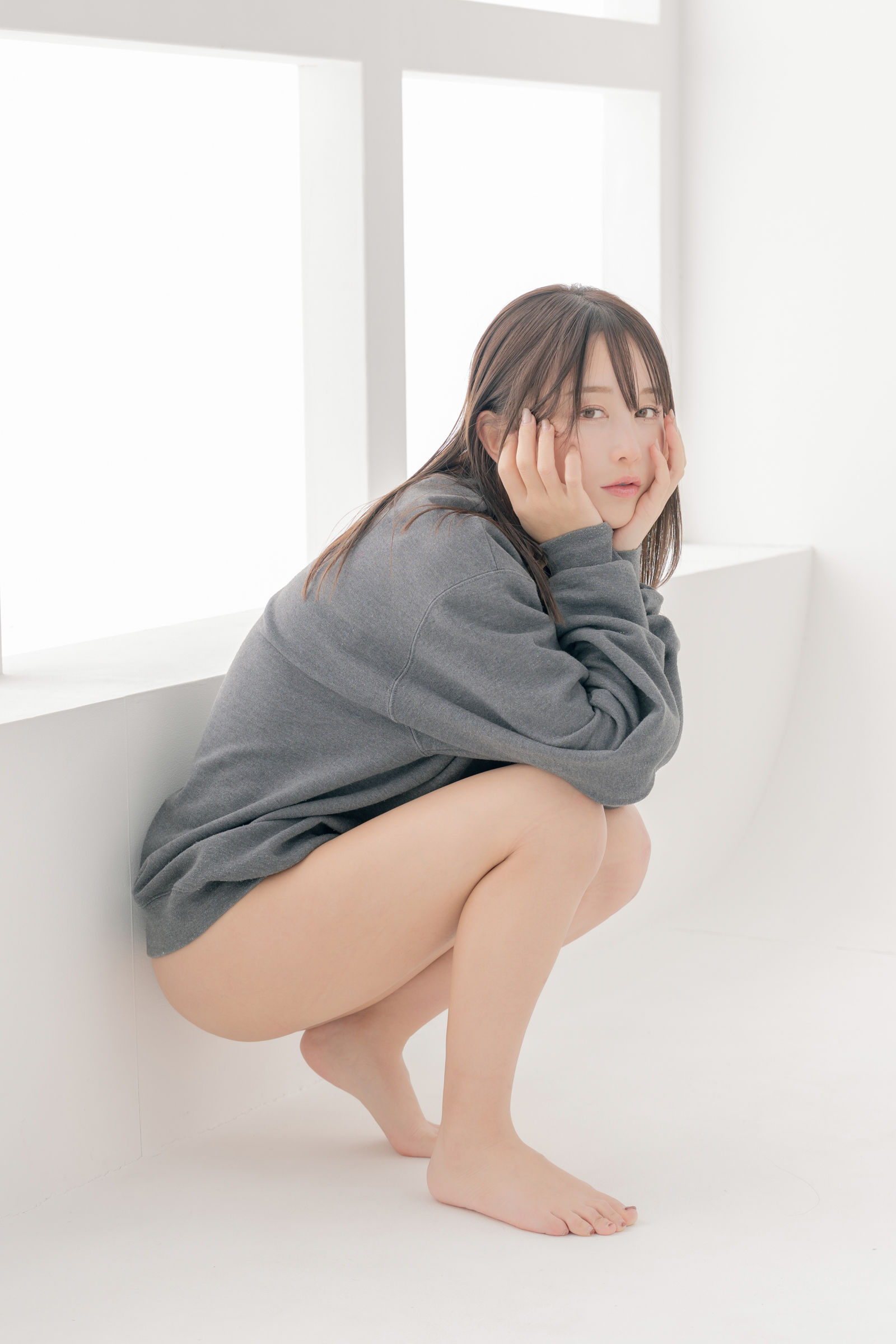 いくみ – (193iKkyu3) [Fantia] [2024.01.31] Sweatshirt×Lingerie
