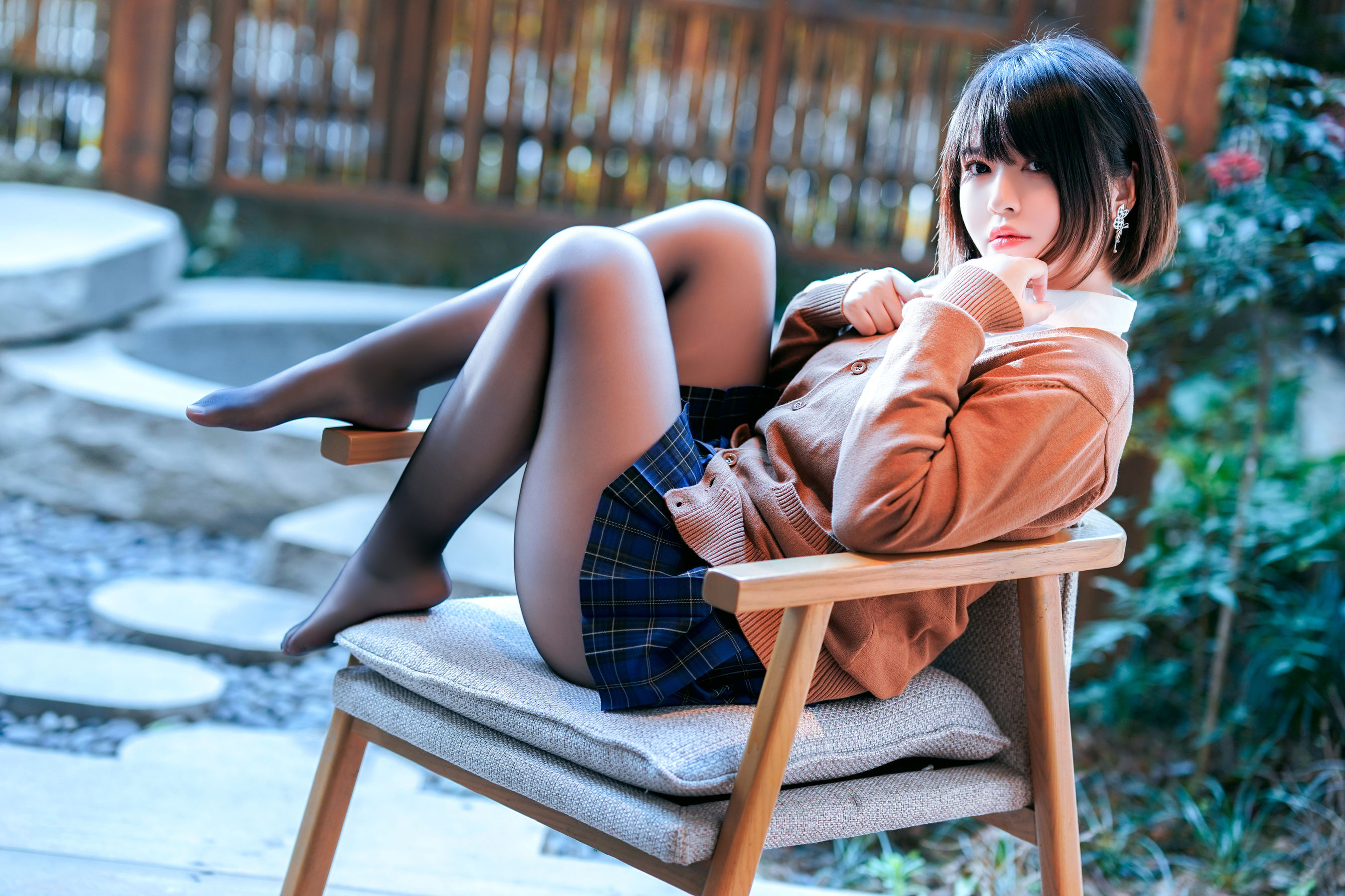 半半子 - 彼女の制服