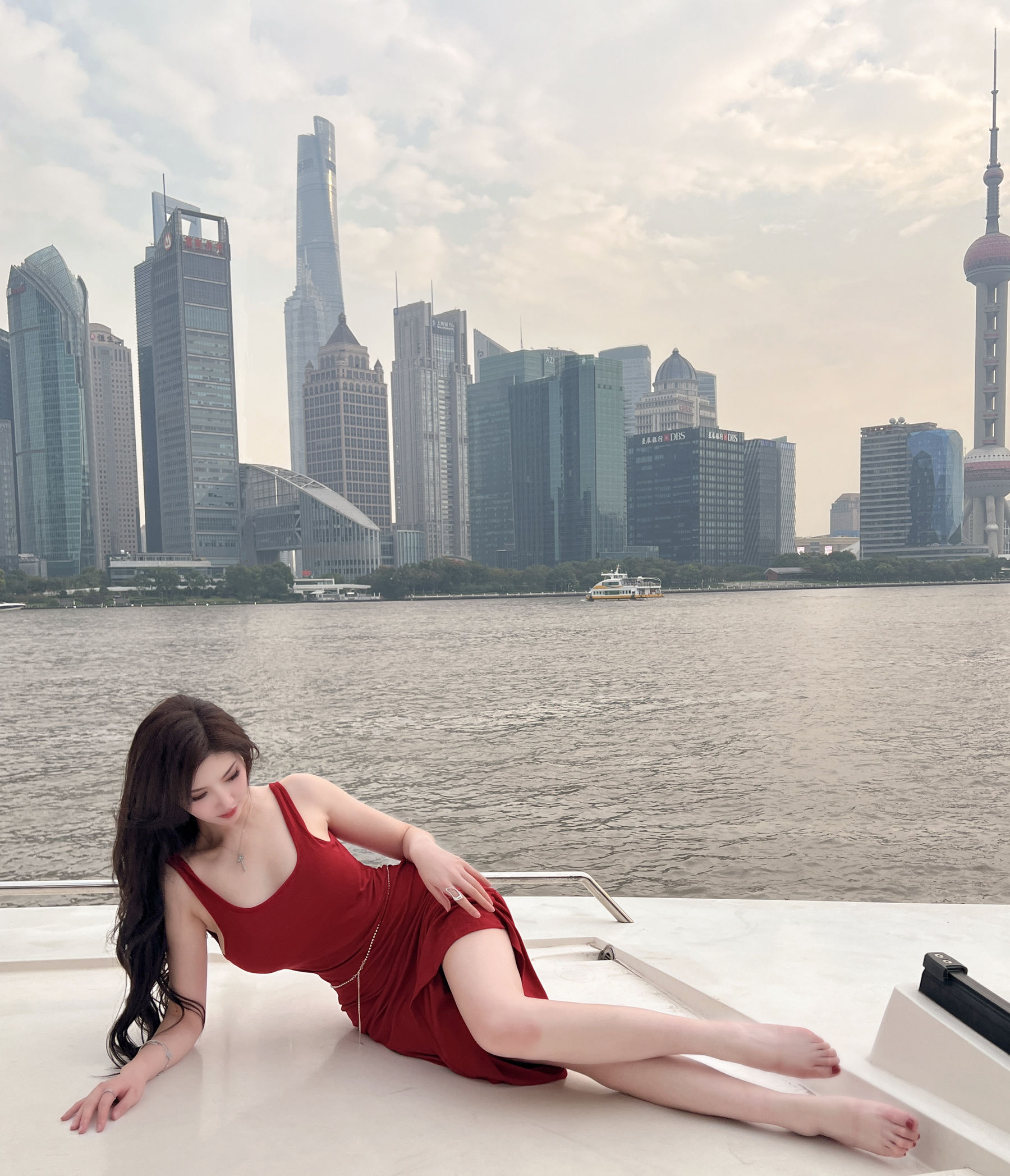 周妍希 - 海滩风光