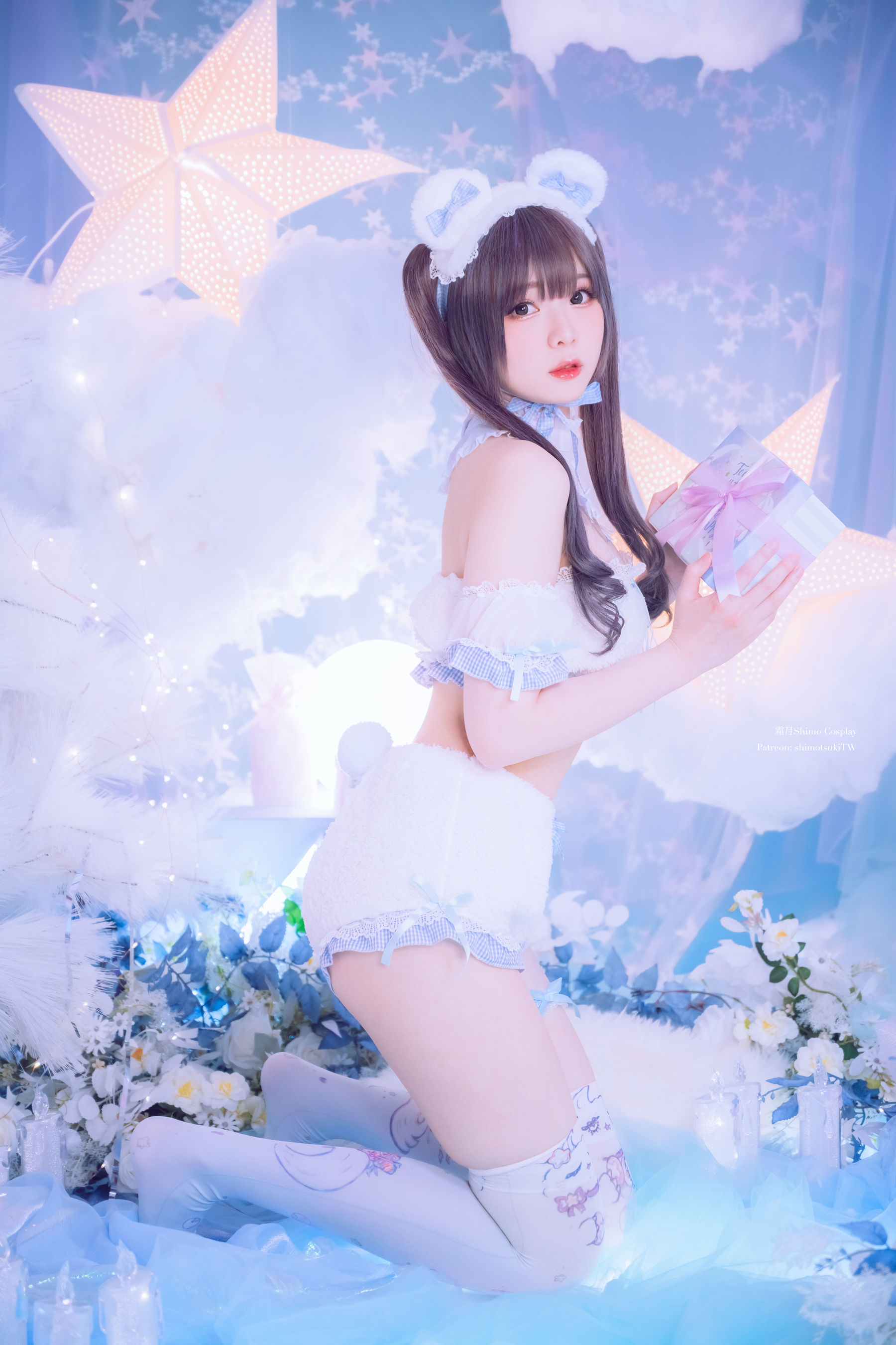 微博妹纸霜月shimo - White Bear