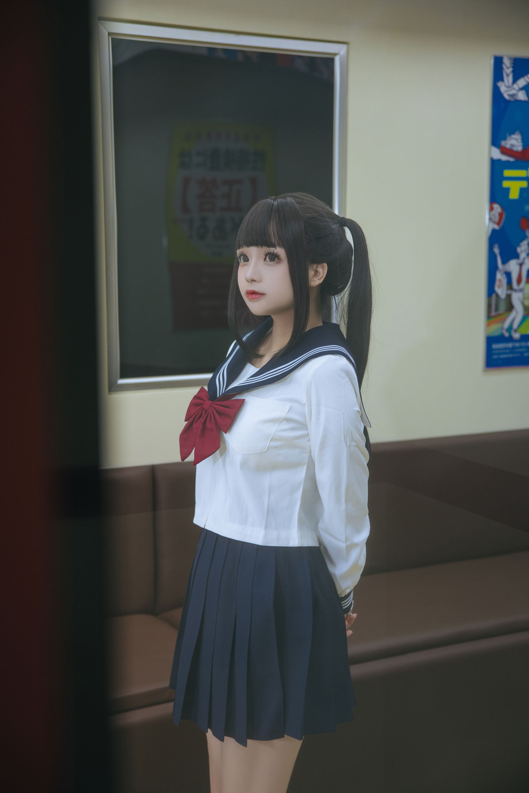 Cosplay日奈娇 - 列车JK
