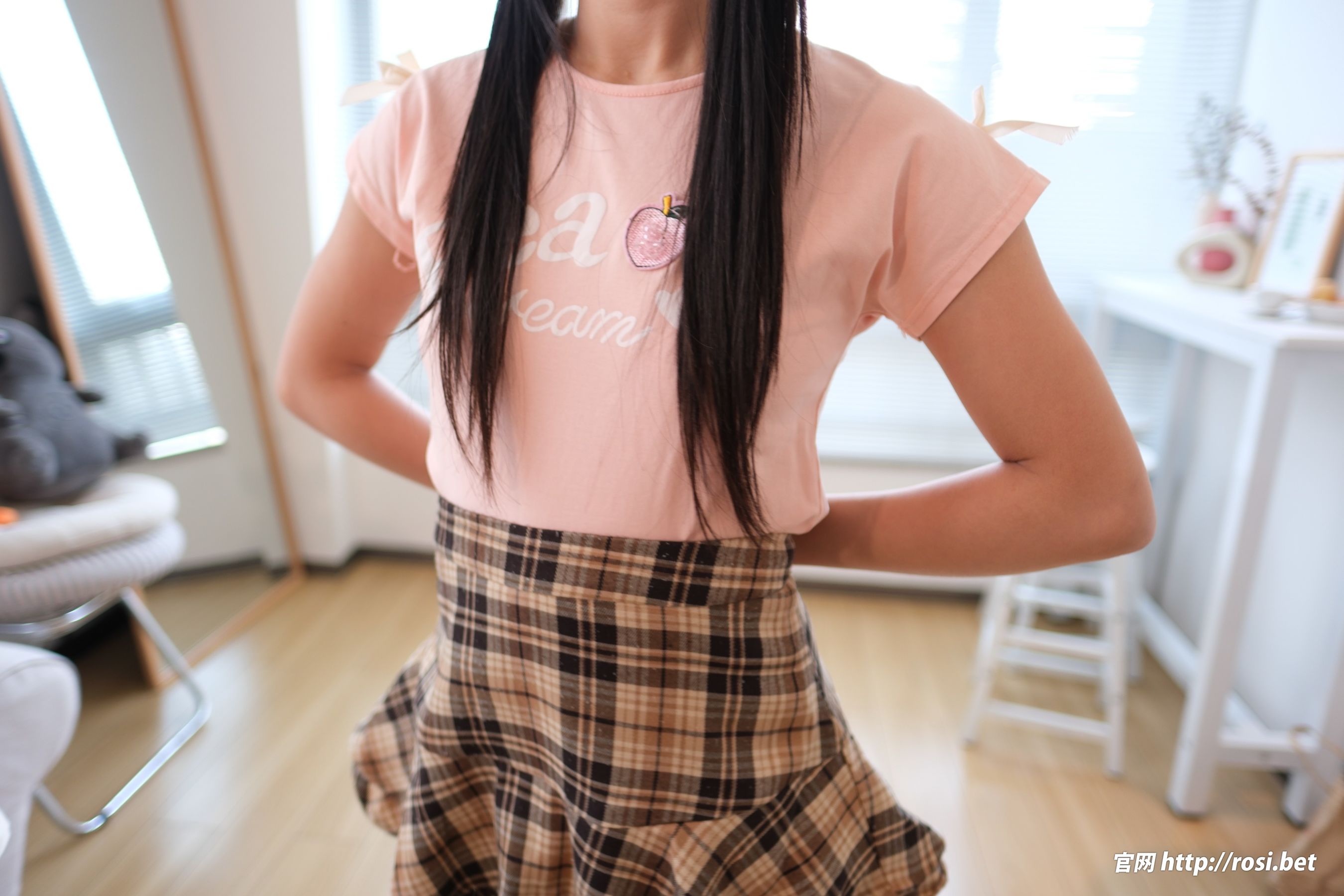 [ROSI写真] 2024.04.25 NO.4525