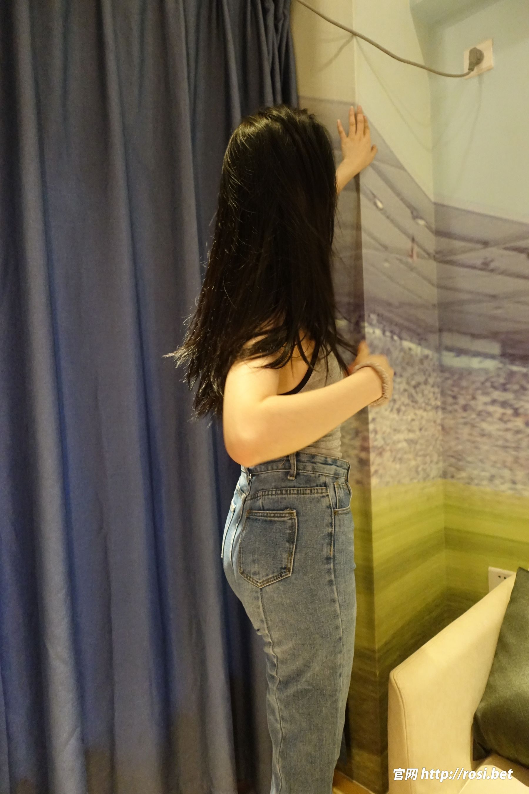 [ROSI写真] 2024.07.01 NO.4592