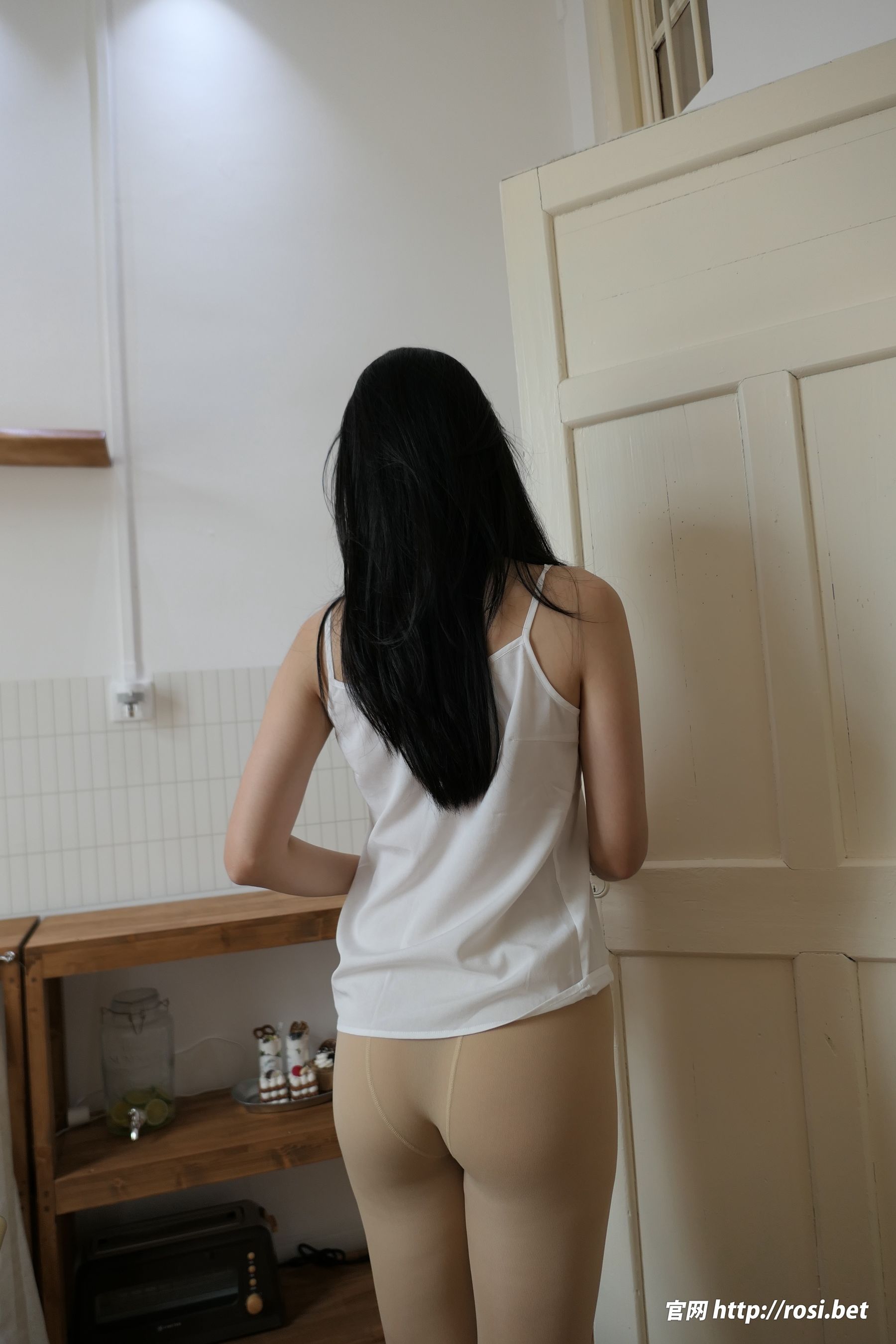 [ROSI写真] 2024.10.05 NO.4688