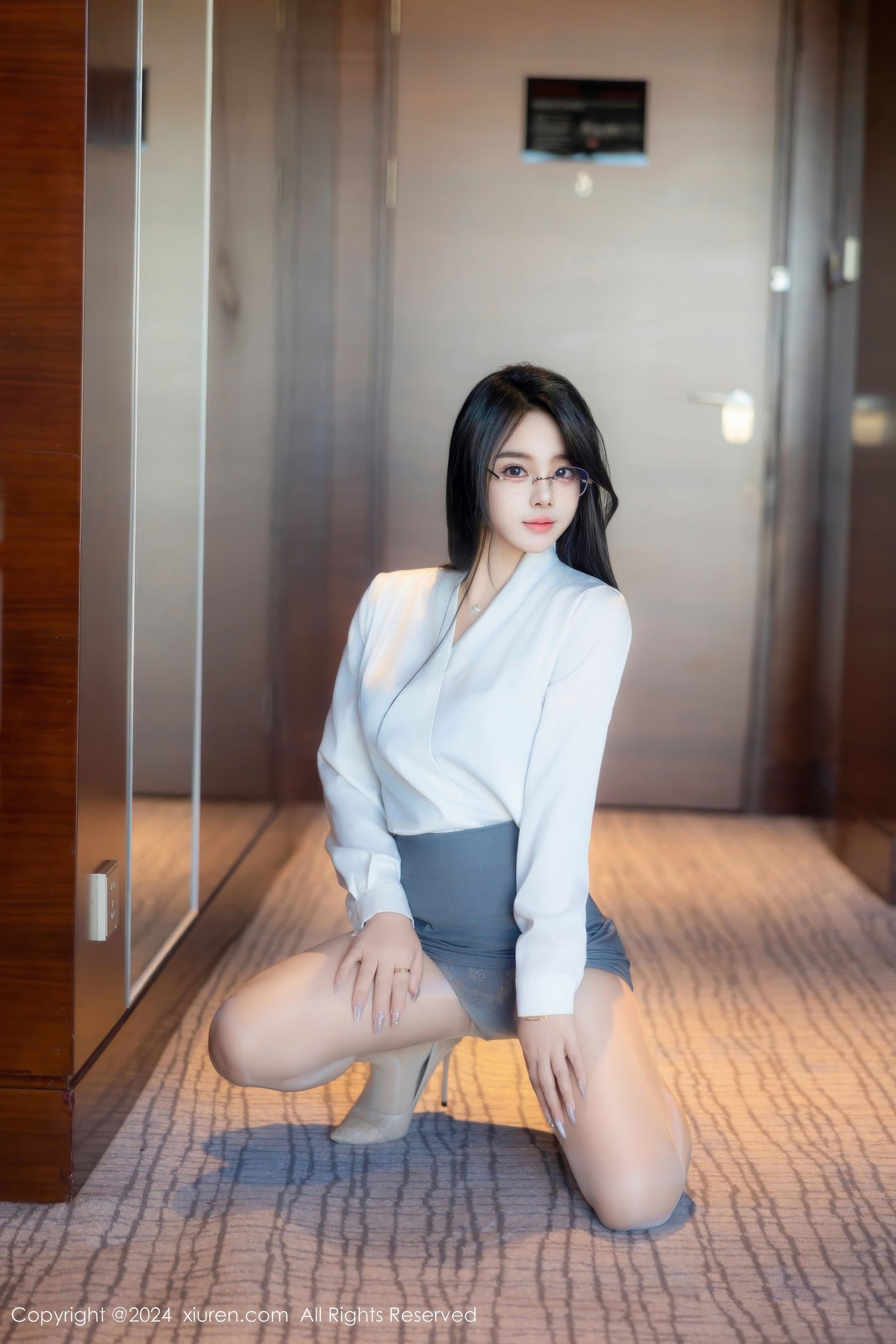 [秀人XiuRen] 2024.08.09 No.8989 麦田