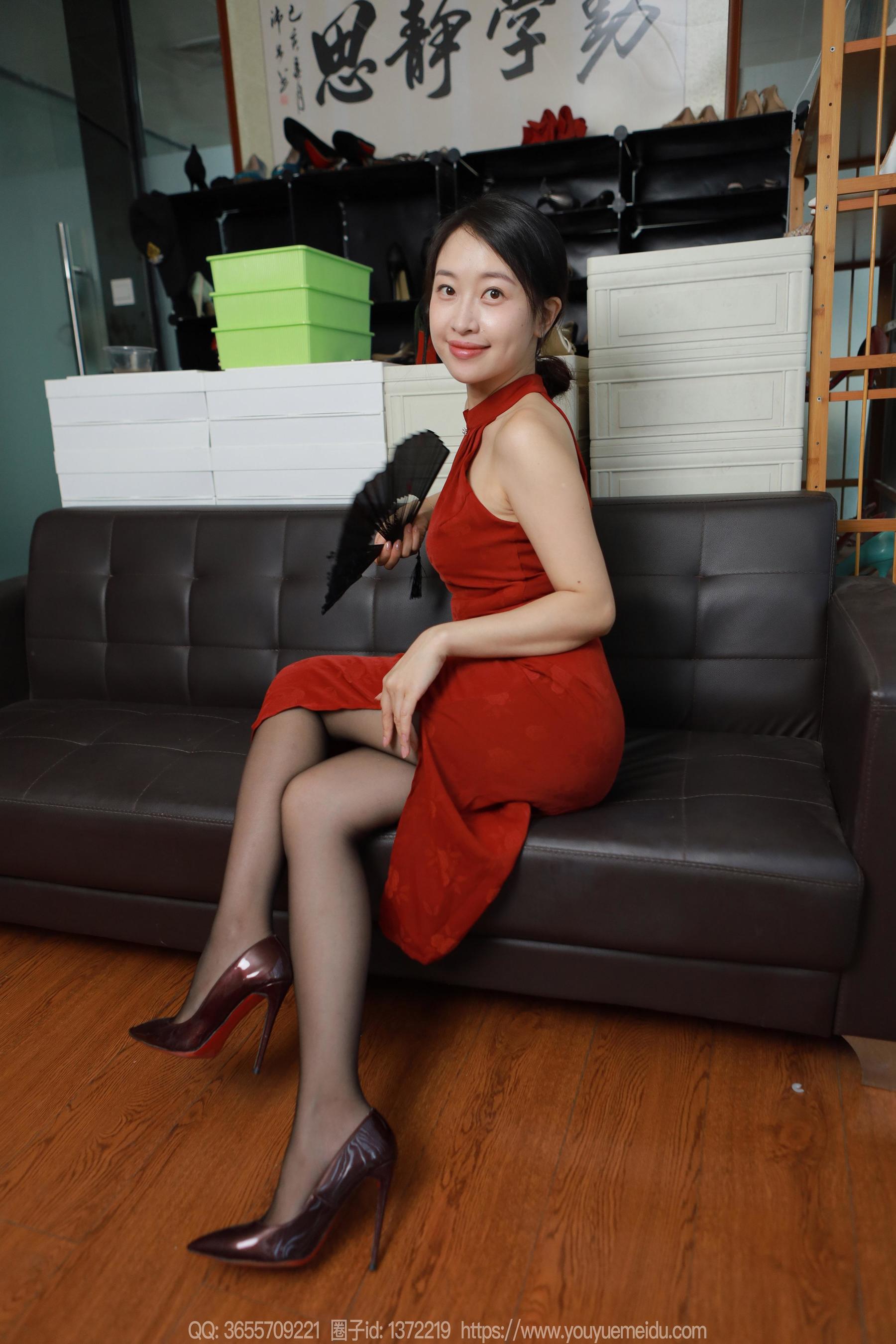 IESS异思趣向 - 模特： 小婕 《红黑》