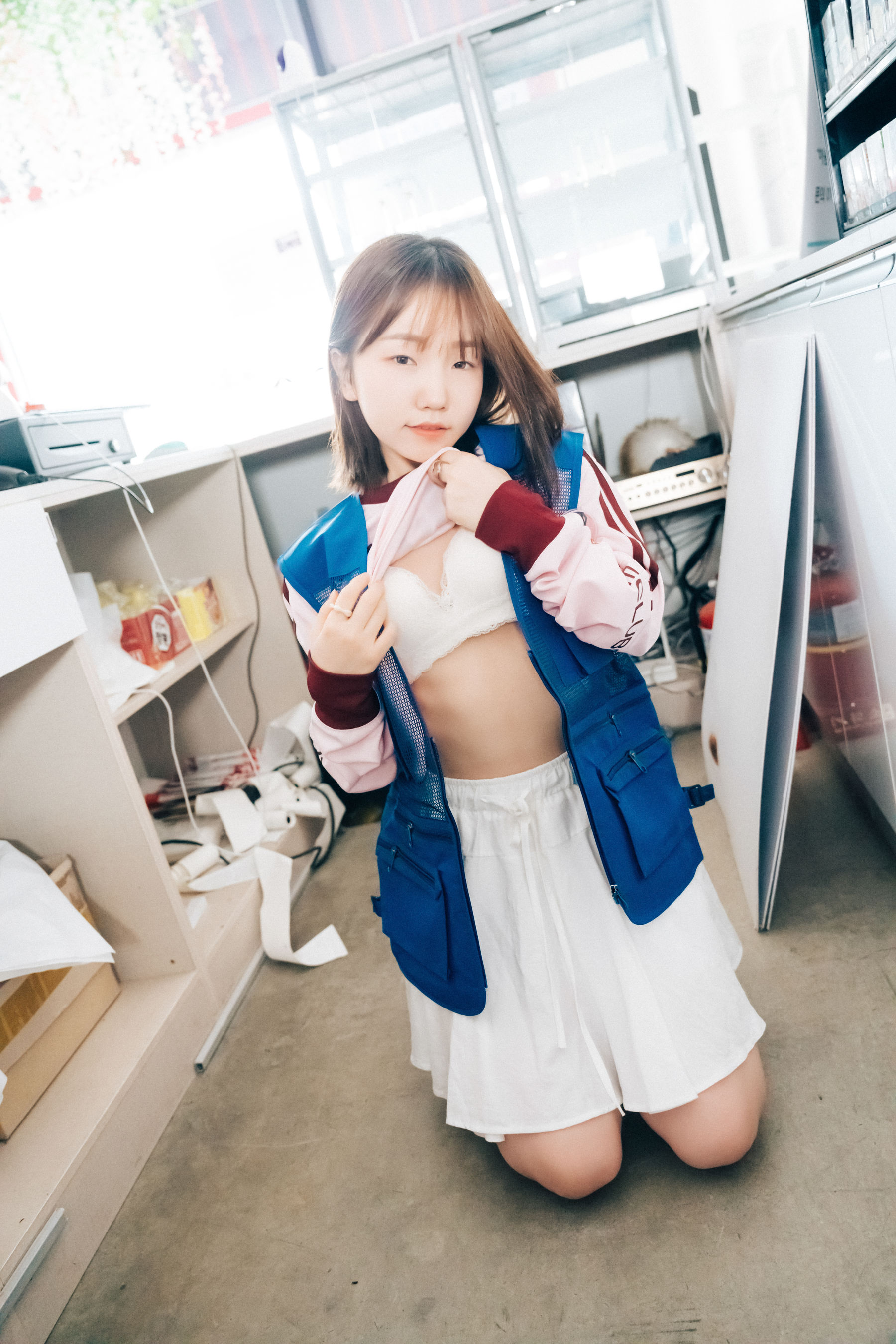 [LOOZY] Yeri - Pocket girl alba