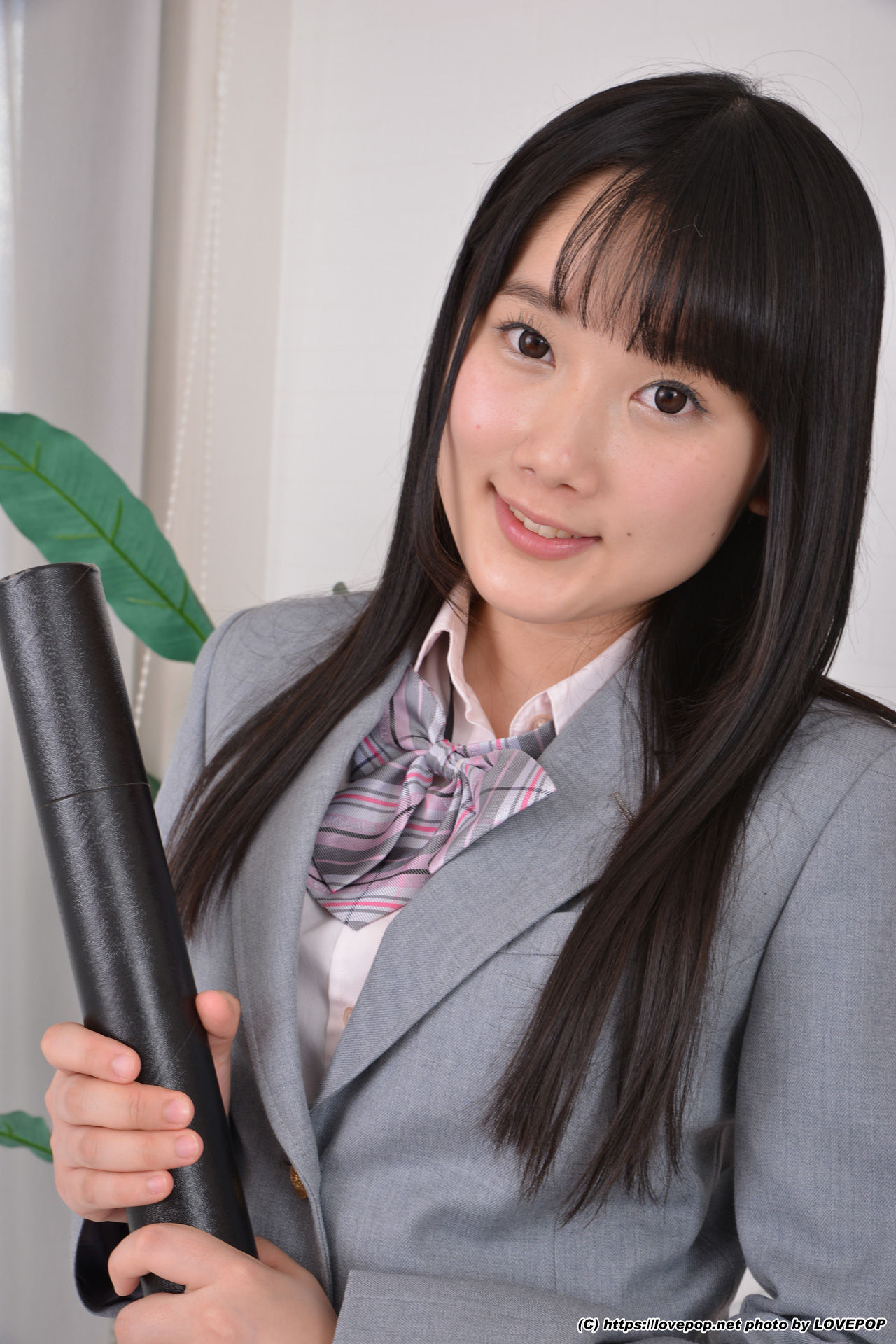 [LOVEPOP] Aya Miyazaki 宮崎あや In her room after graduation ceremony - PPV