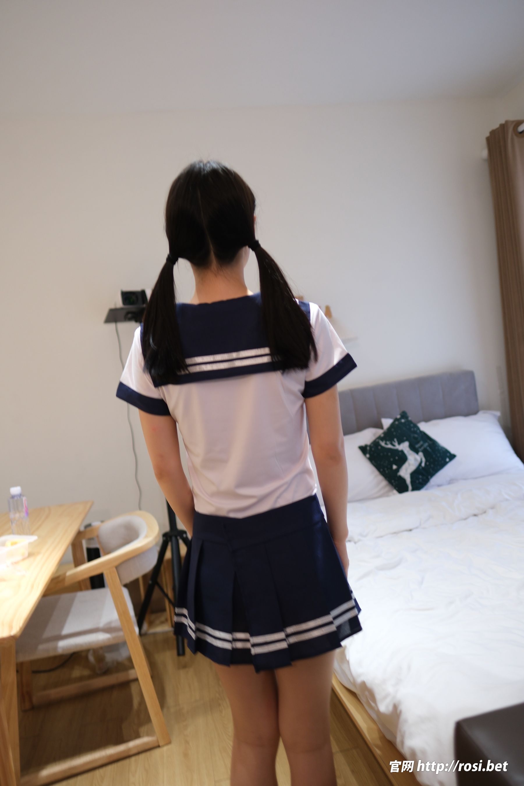 [ROSI写真] 2024.10.20 NO.4703