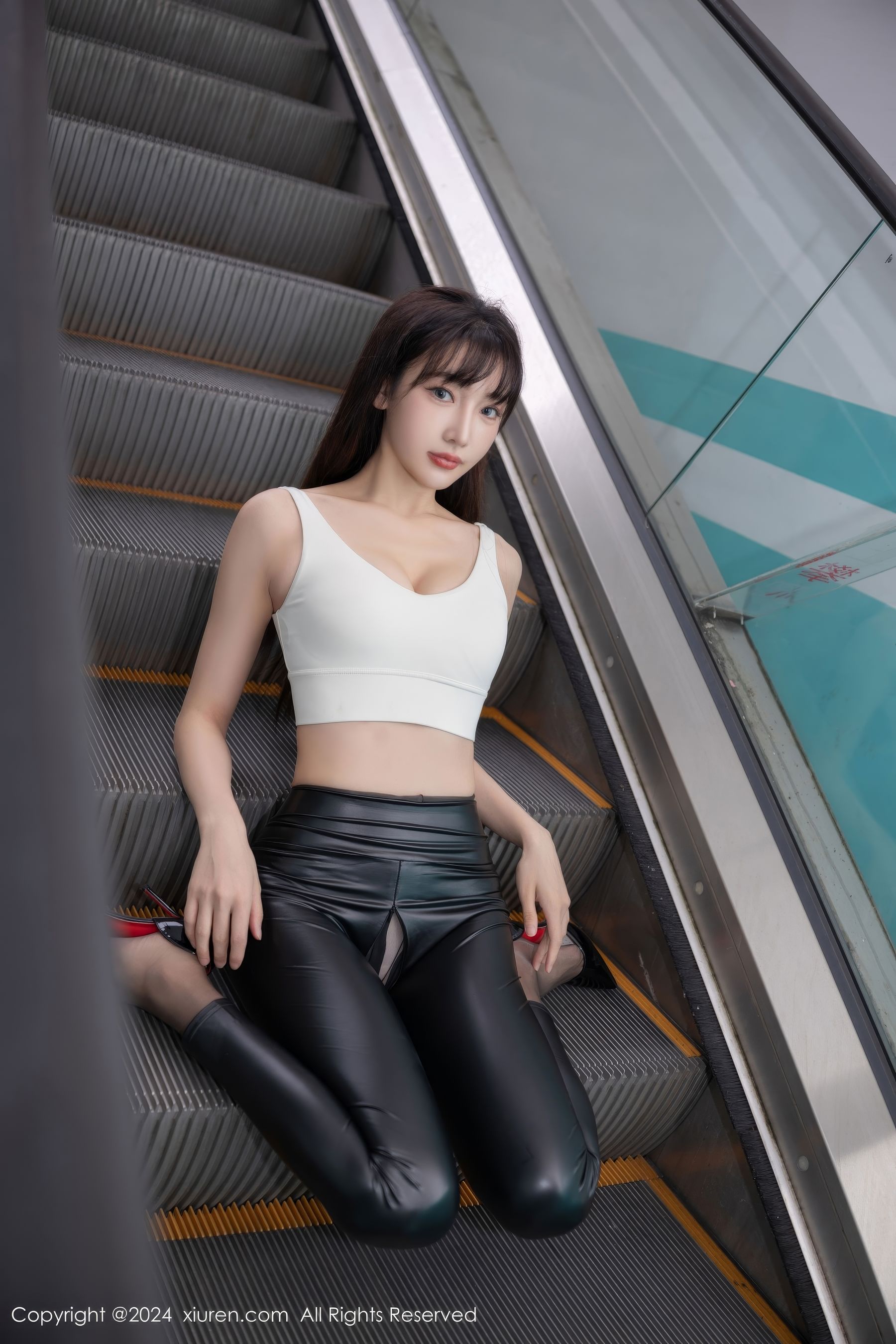 [秀人XiuRen] 2024.10.31 No.9377 陆萱萱