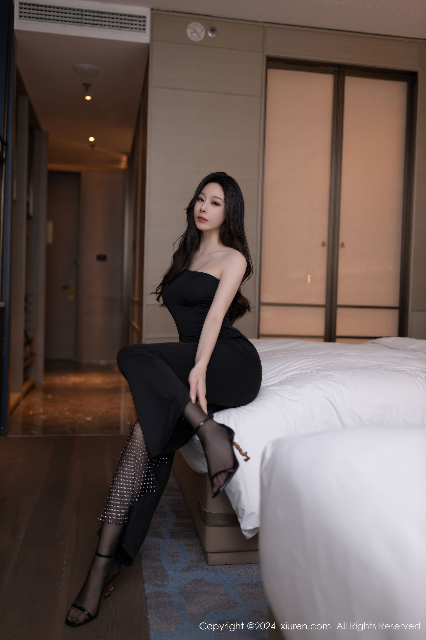 [秀人XiuRen] 2024.11.01 No.9386 小逗逗