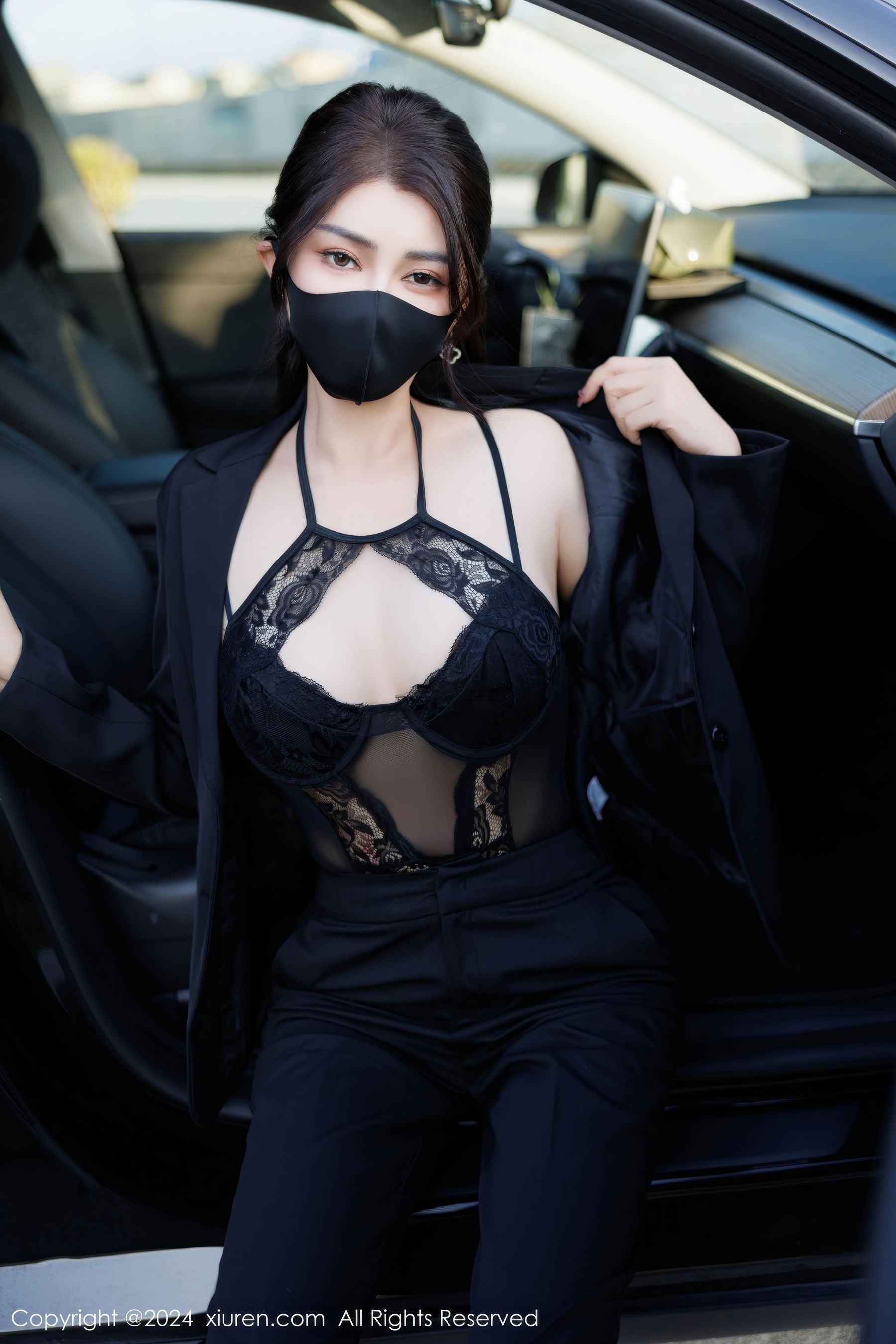 [秀人XiuRen] 2024.11.06 No.9405 凯竹Quinn