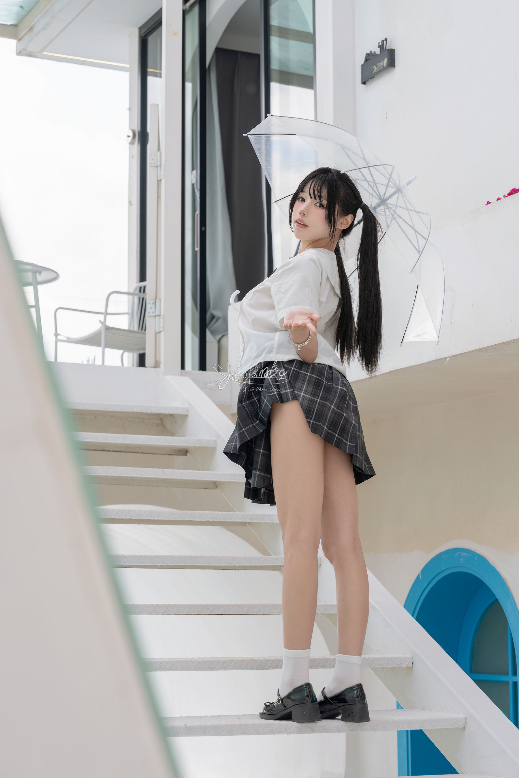 咬一口兔娘 - 雨后小故事