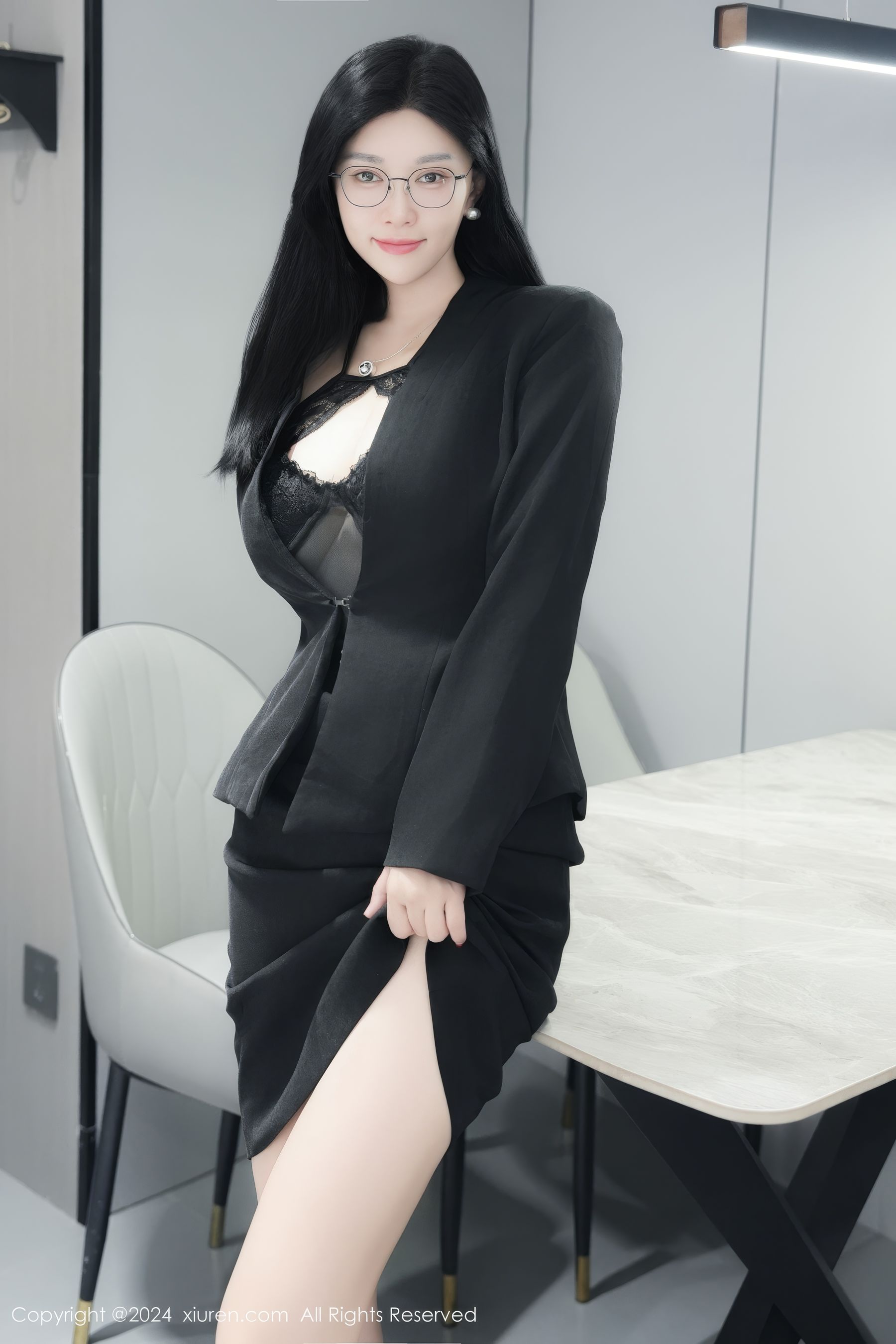 [秀人XiuRen] 2024.12.23 No.9639 雅茹老师