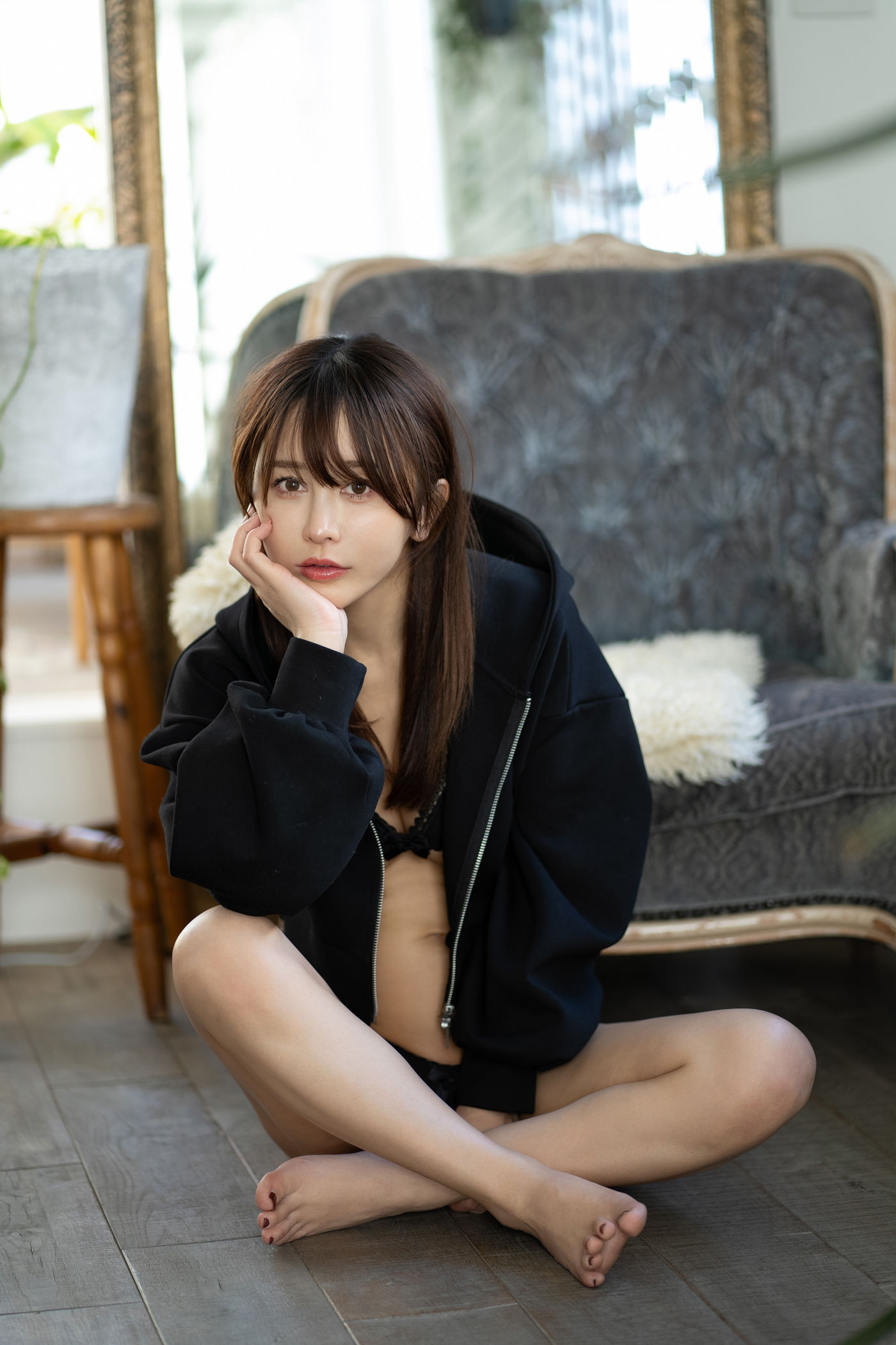 いくみ – (193iKkyu3)  [Fantia] [2024.05.22] Chest-Exposing Bra