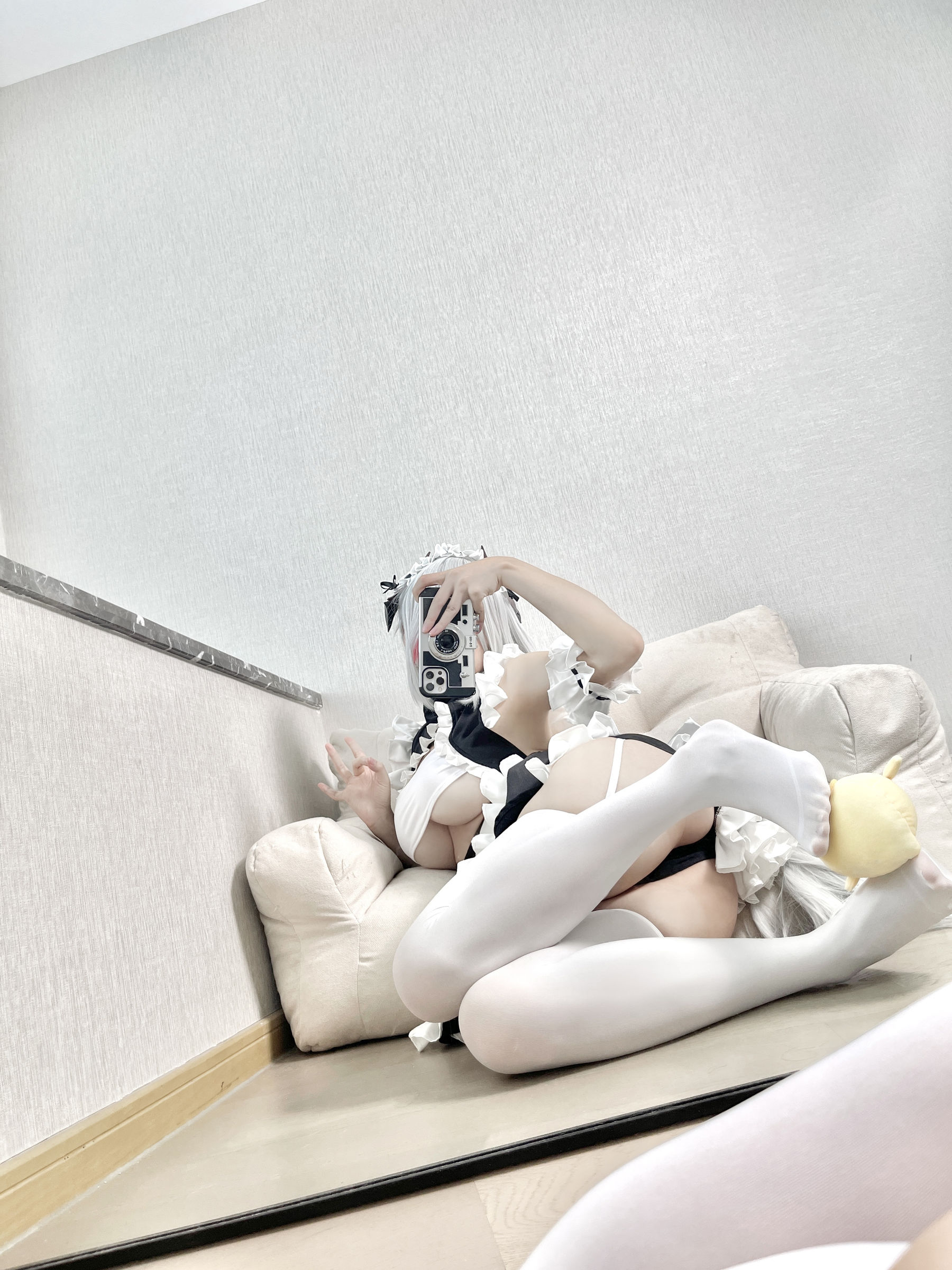 动漫博主小仓千代w - 明日方舟 W女仆
