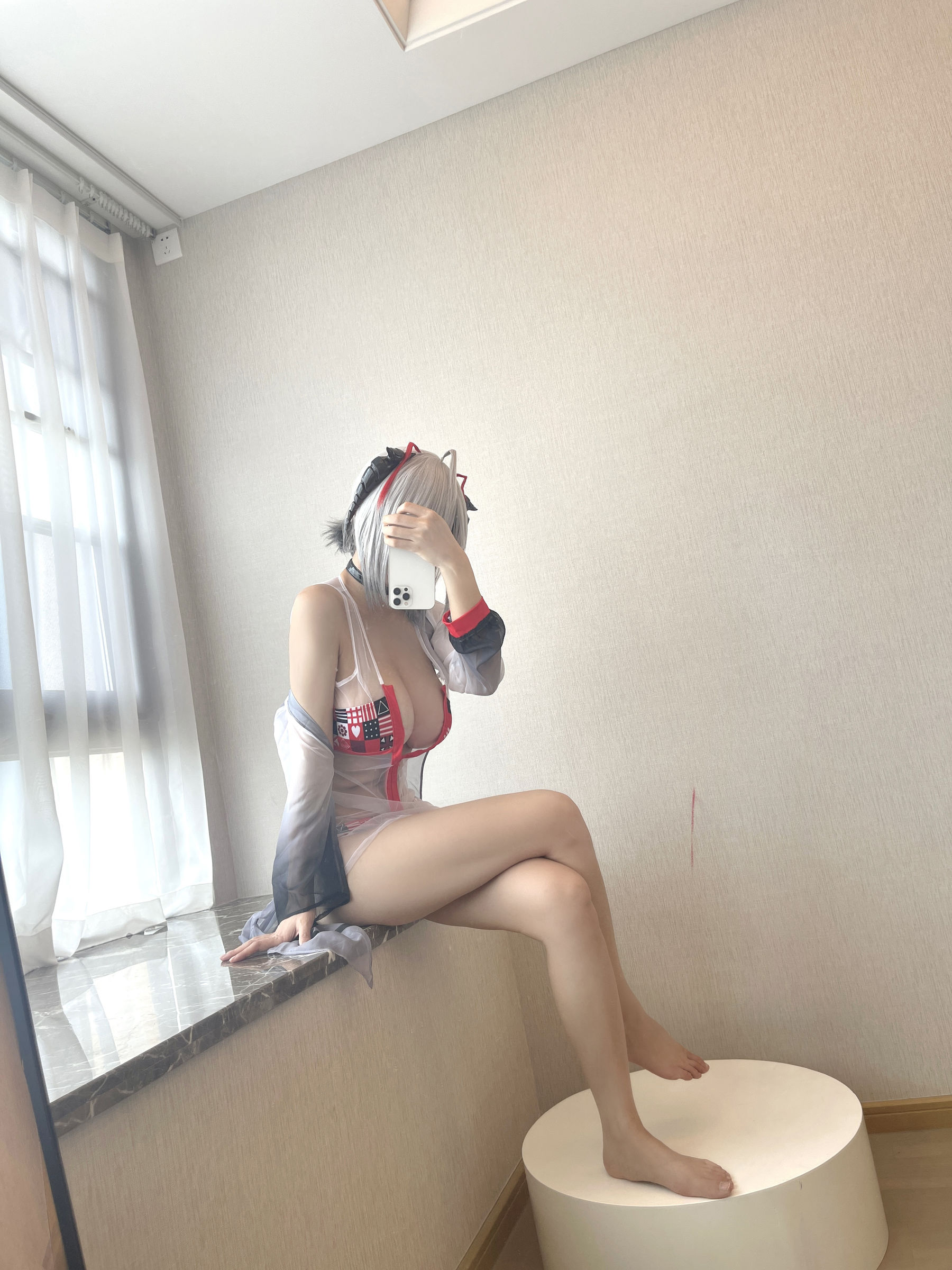 动漫博主小仓千代w - 明日方舟 W泳装