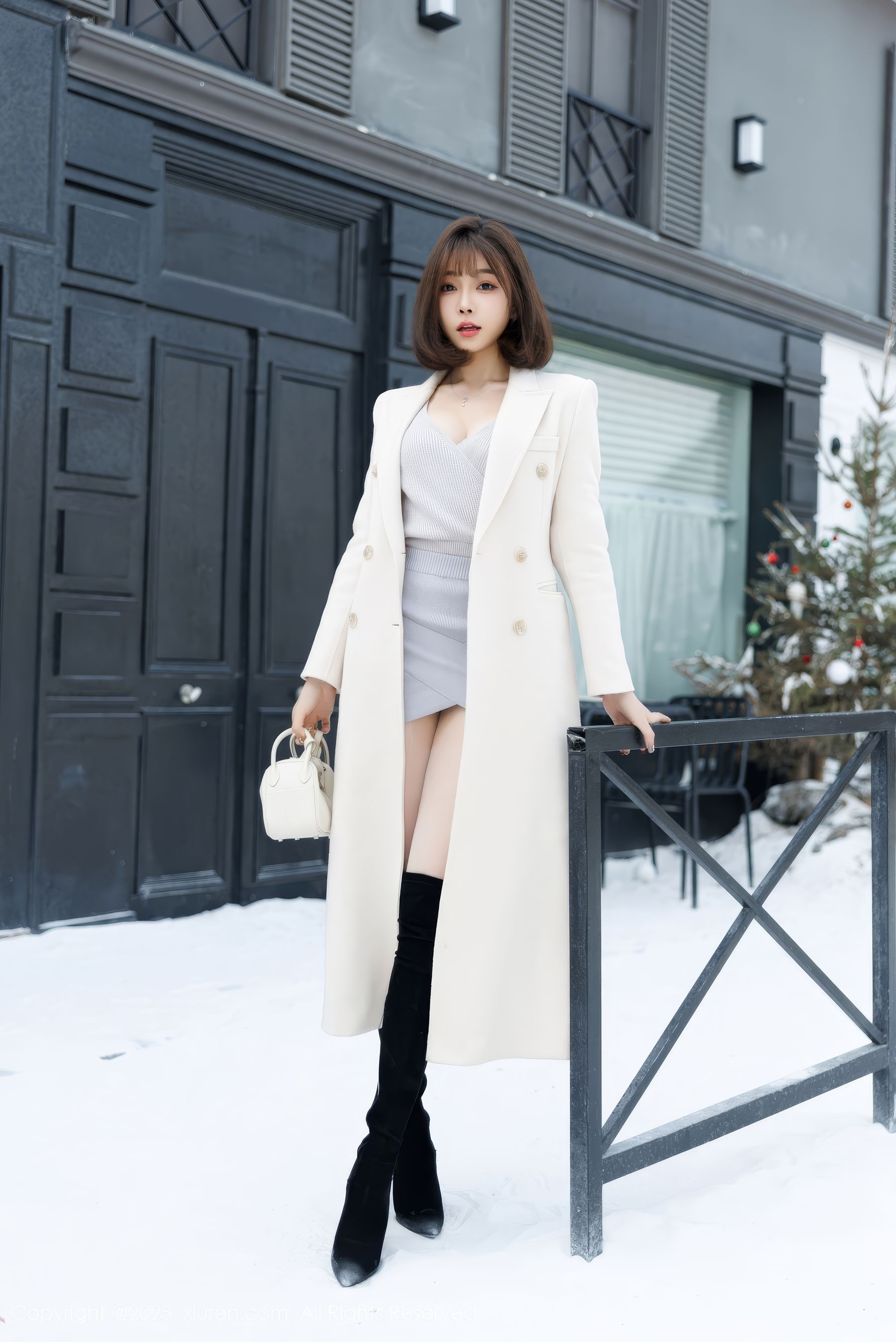[秀人XiuRen] 2025.01.09 No.9734 徐莉芝Booty