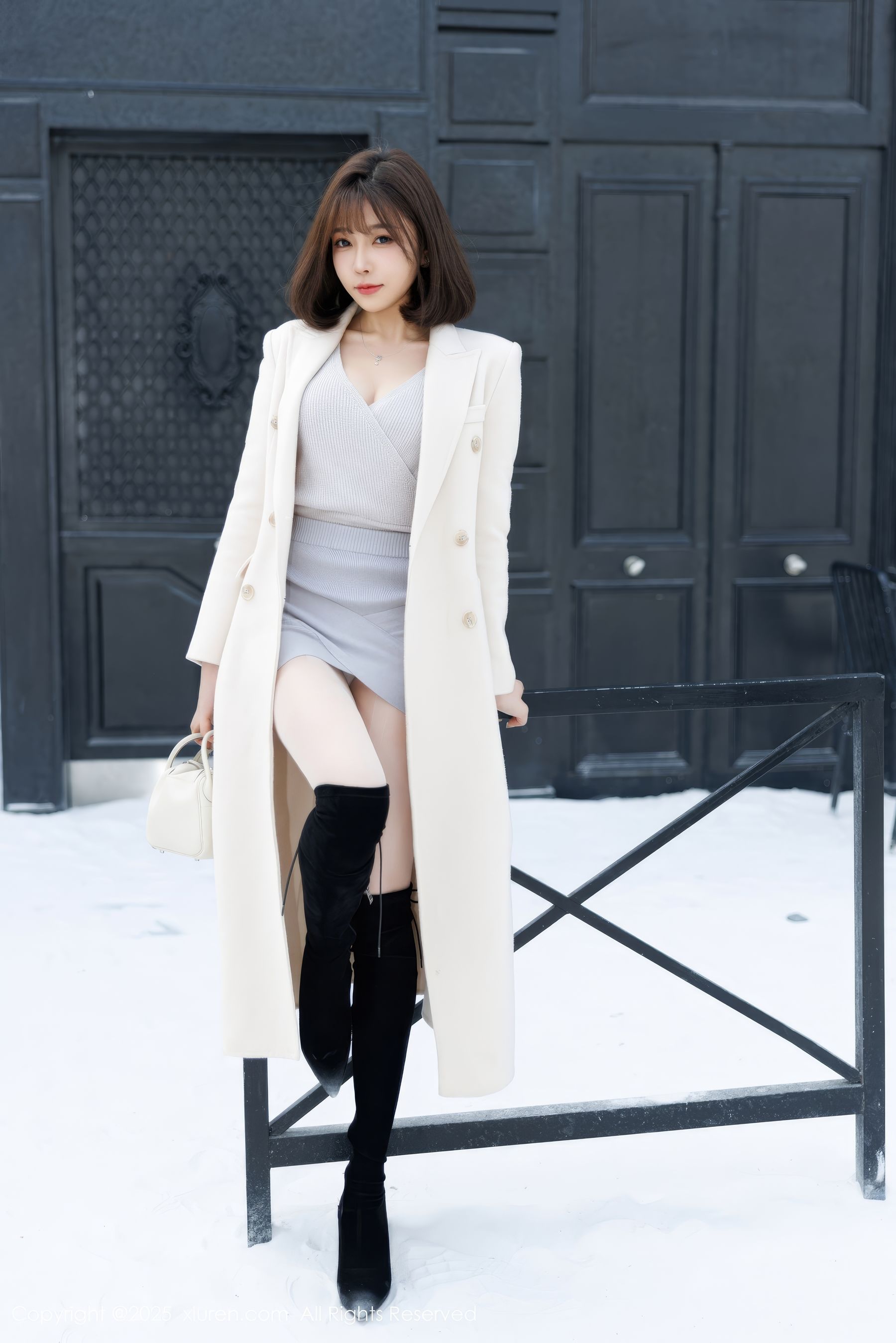 [秀人XiuRen] 2025.01.09 No.9734 徐莉芝Booty